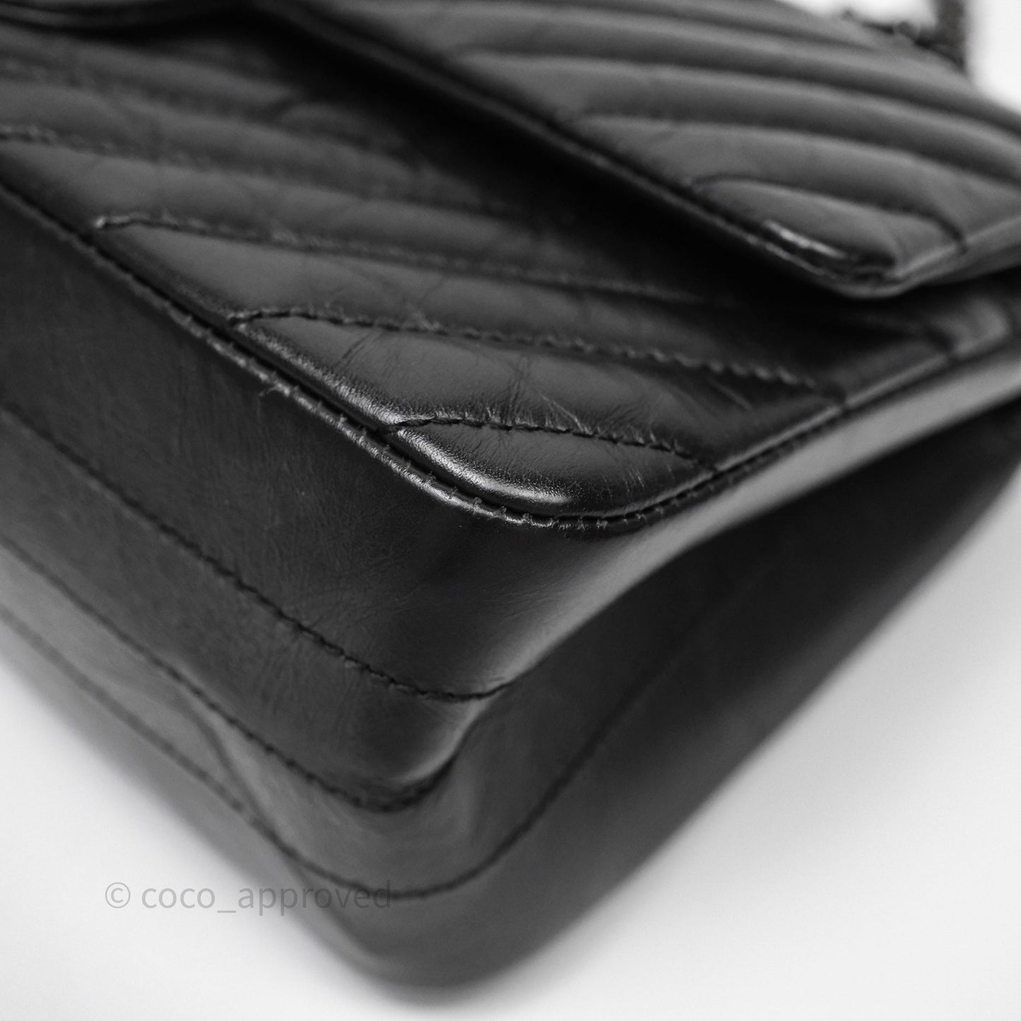 Chanel Reissue 225 Chevron Aged Calfskin So Black