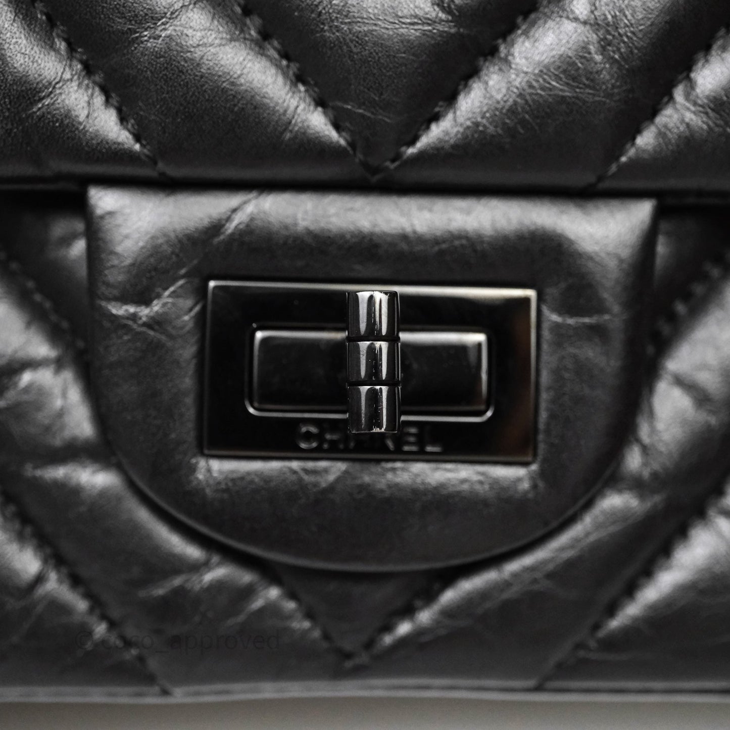 Chanel Reissue 225 Chevron Aged Calfskin So Black
