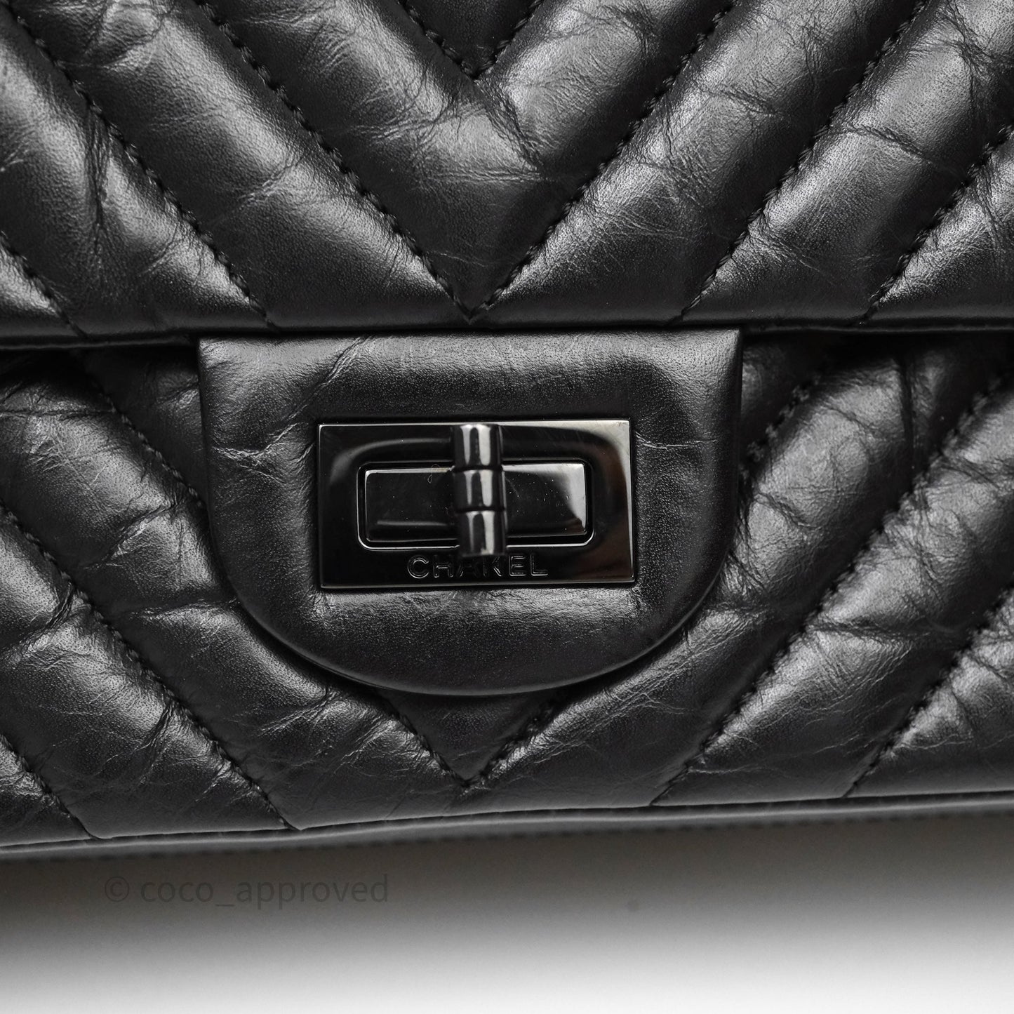Chanel Reissue 225 Chevron Aged Calfskin So Black