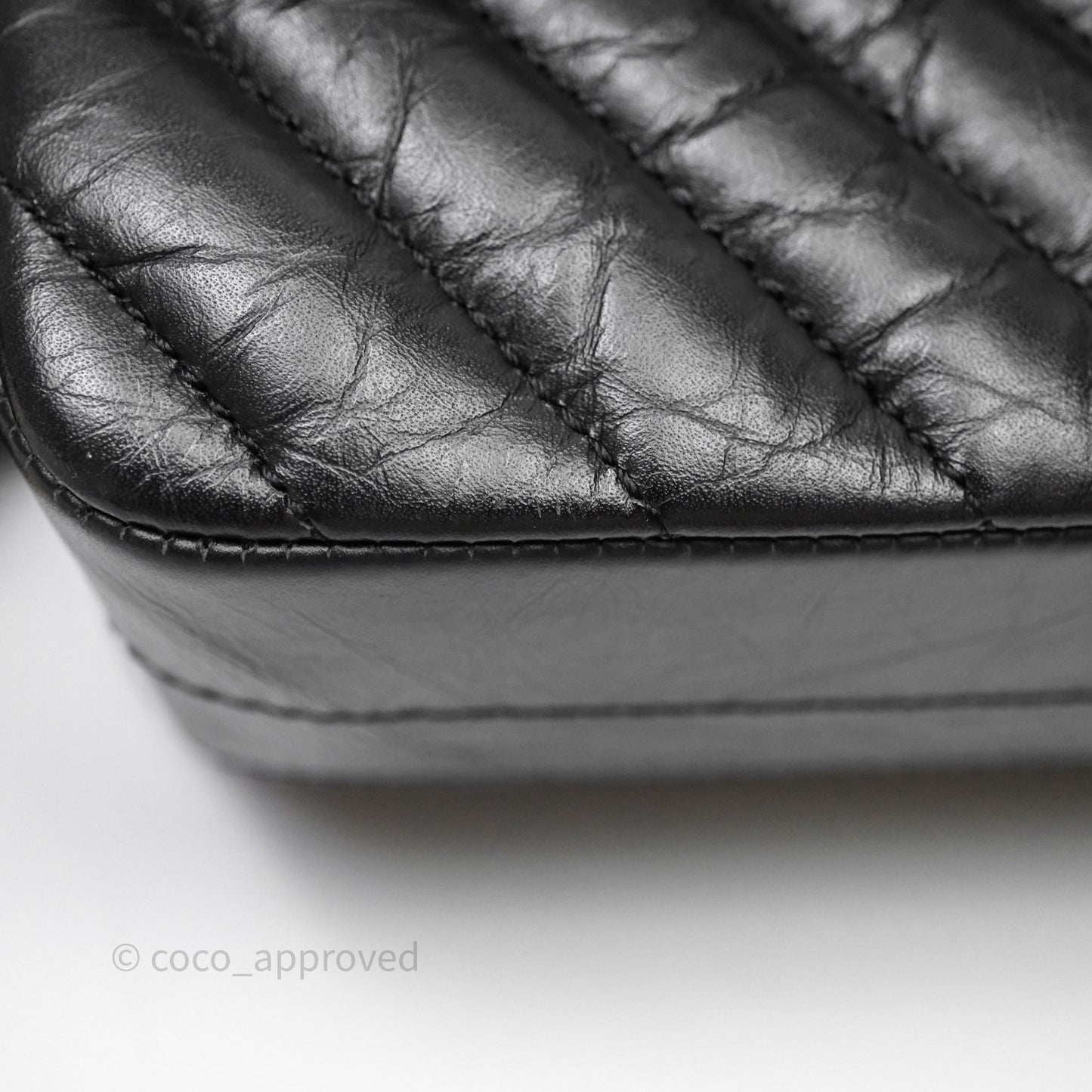 Chanel Reissue 225 Chevron Aged Calfskin So Black