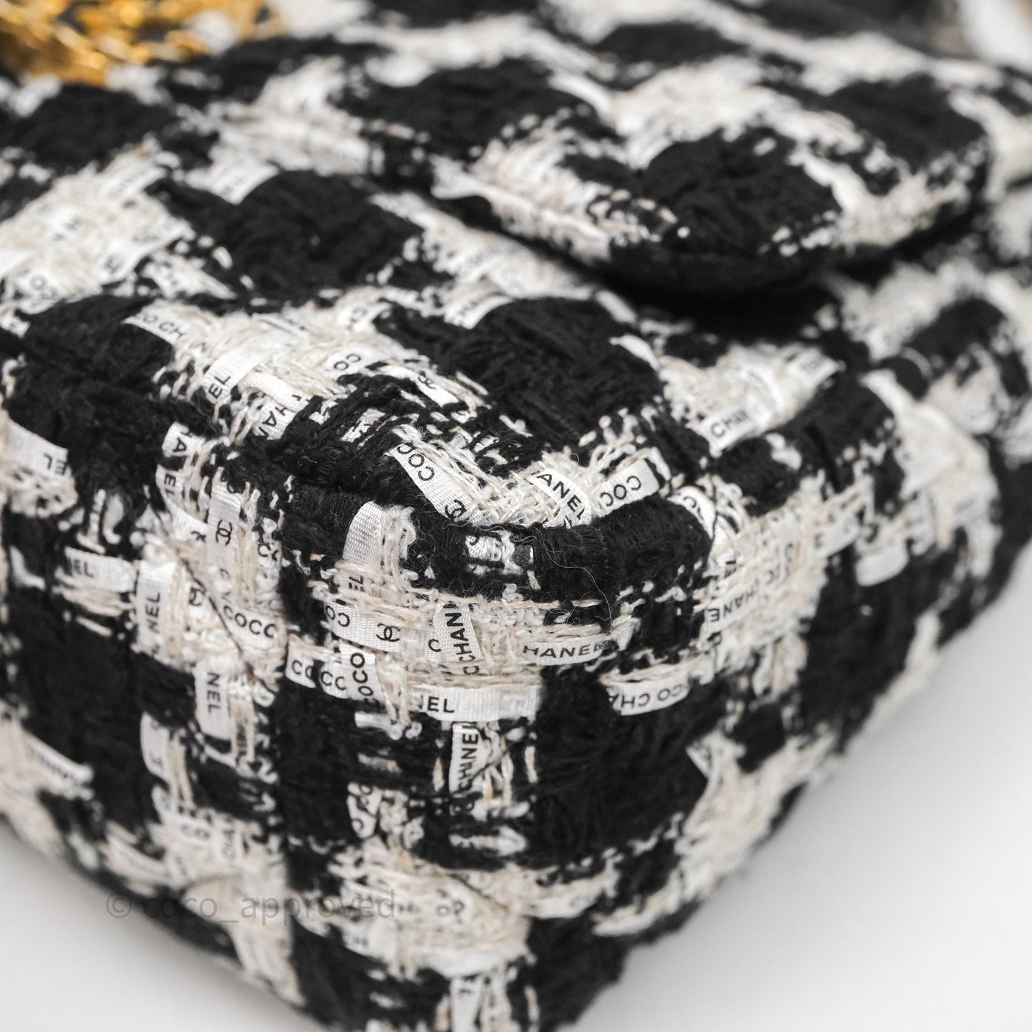 Chanel 19 Small Tweed Houndstooth Black & White Mixed Hardware