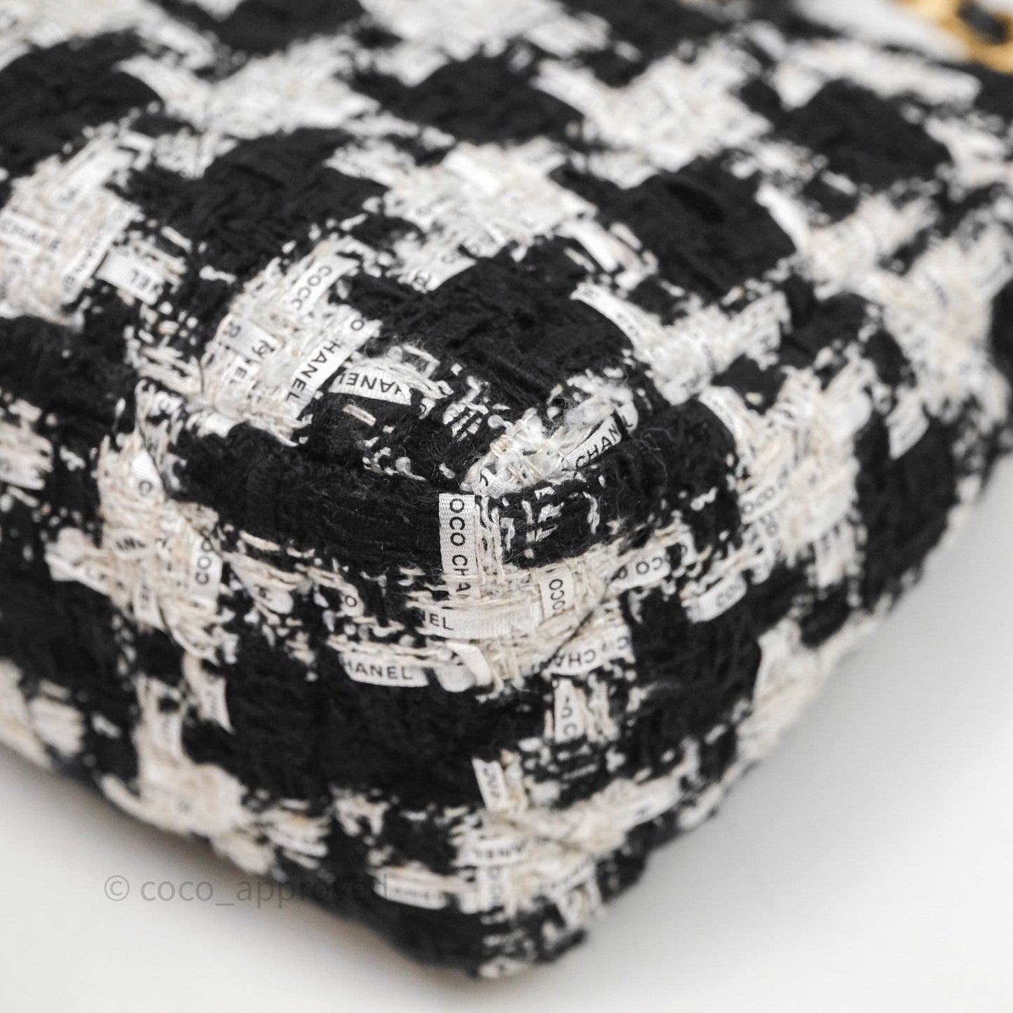 Chanel 19 Small Tweed Houndstooth Black & White Mixed Hardware