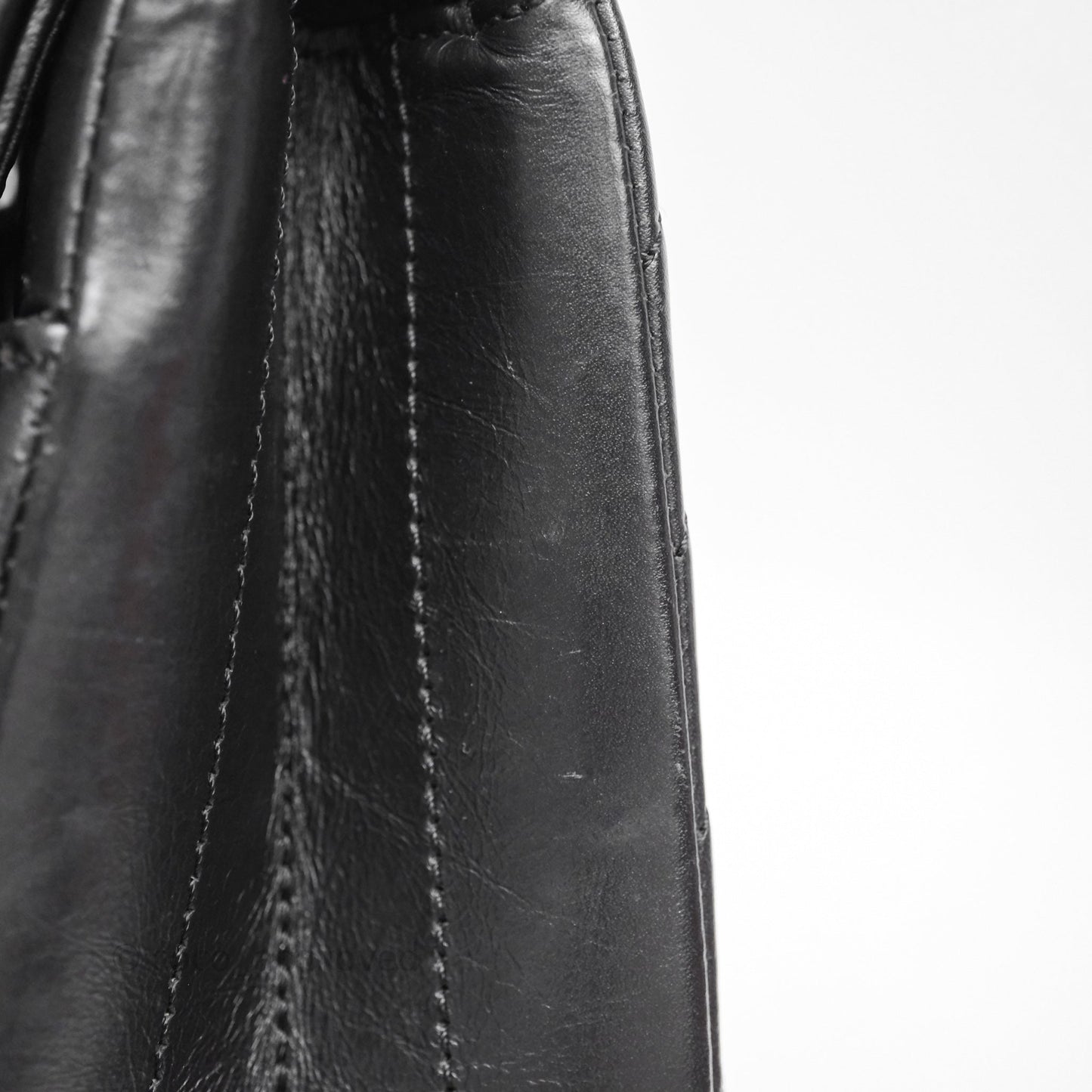 Chanel Reissue 225 Chevron Aged Calfskin So Black