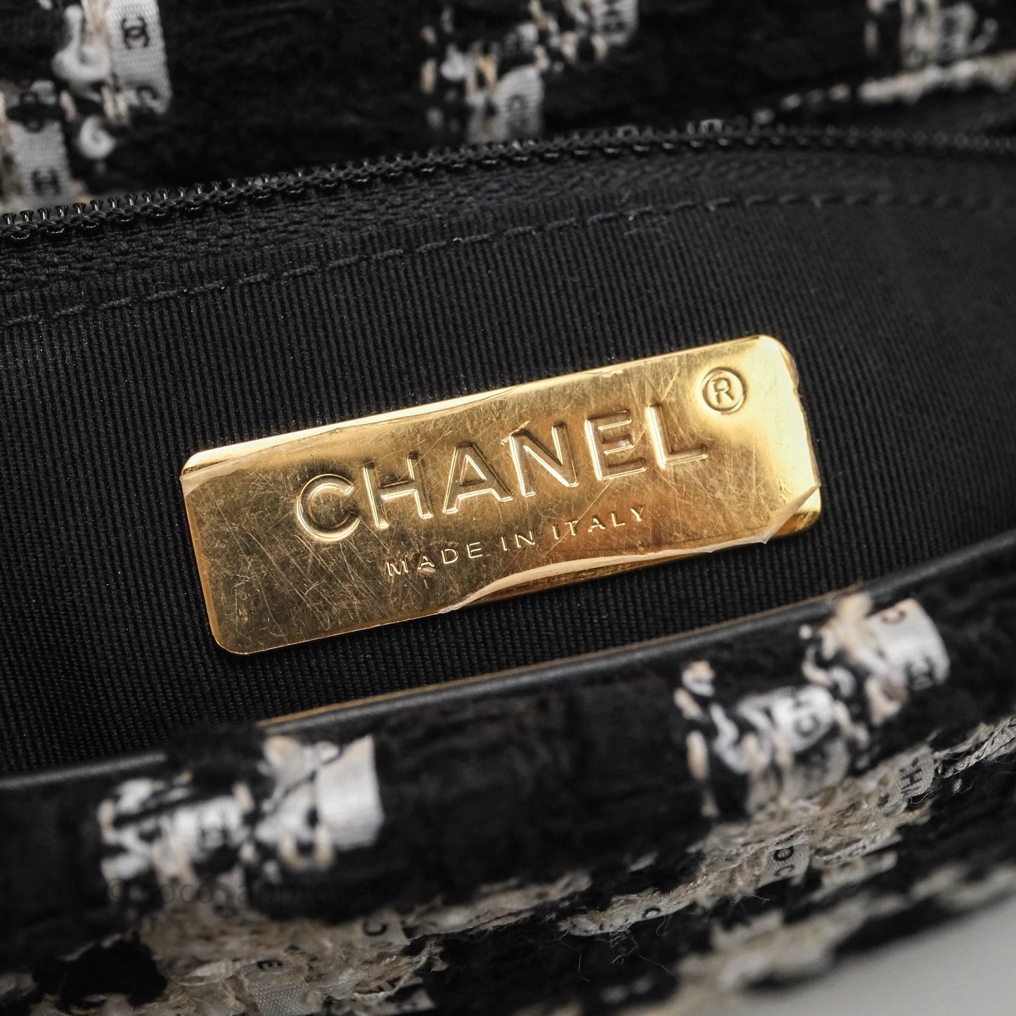 Chanel 19 Small Tweed Houndstooth Black & White Mixed Hardware