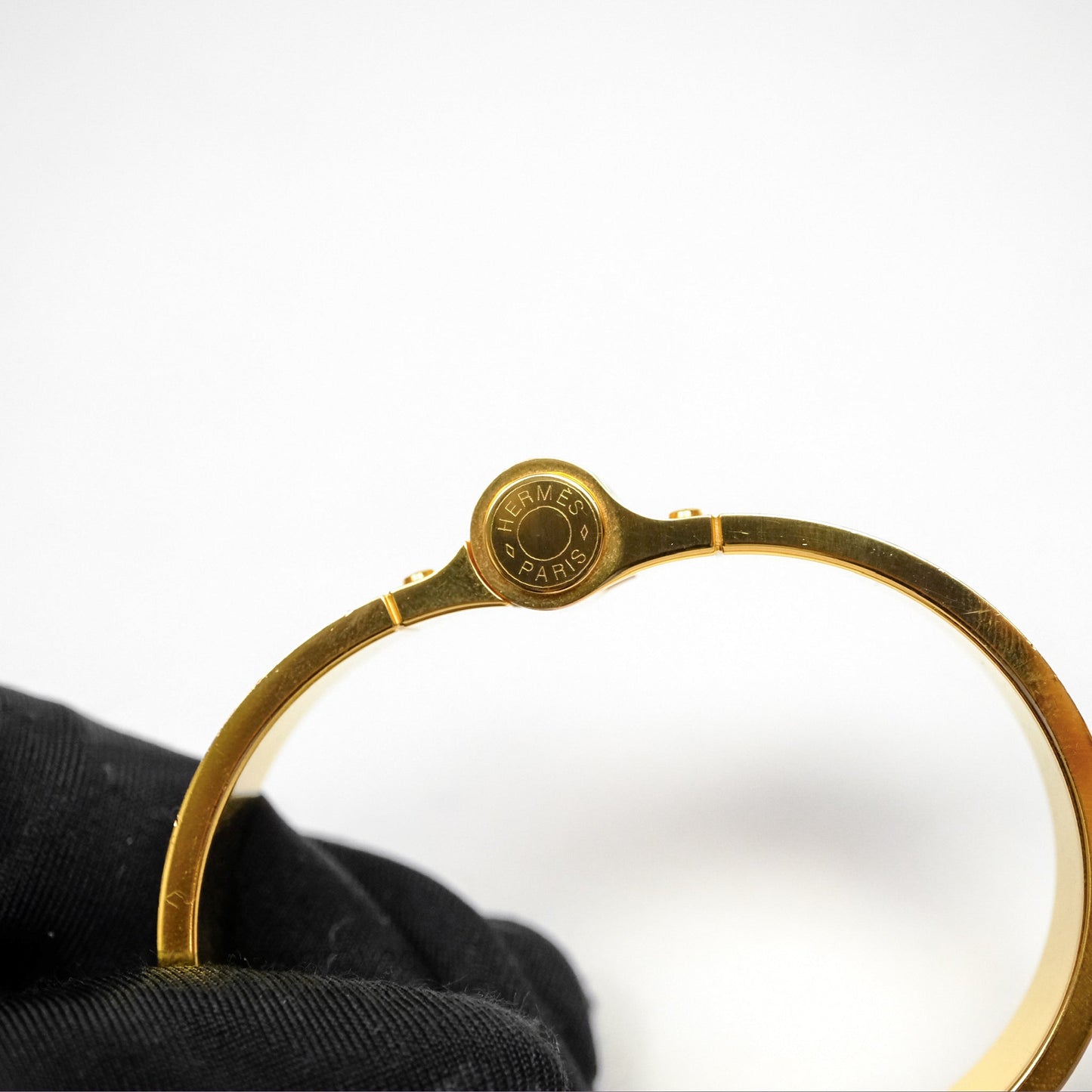 Hermès Enamel Charniere White Bracelet Gold Hardware