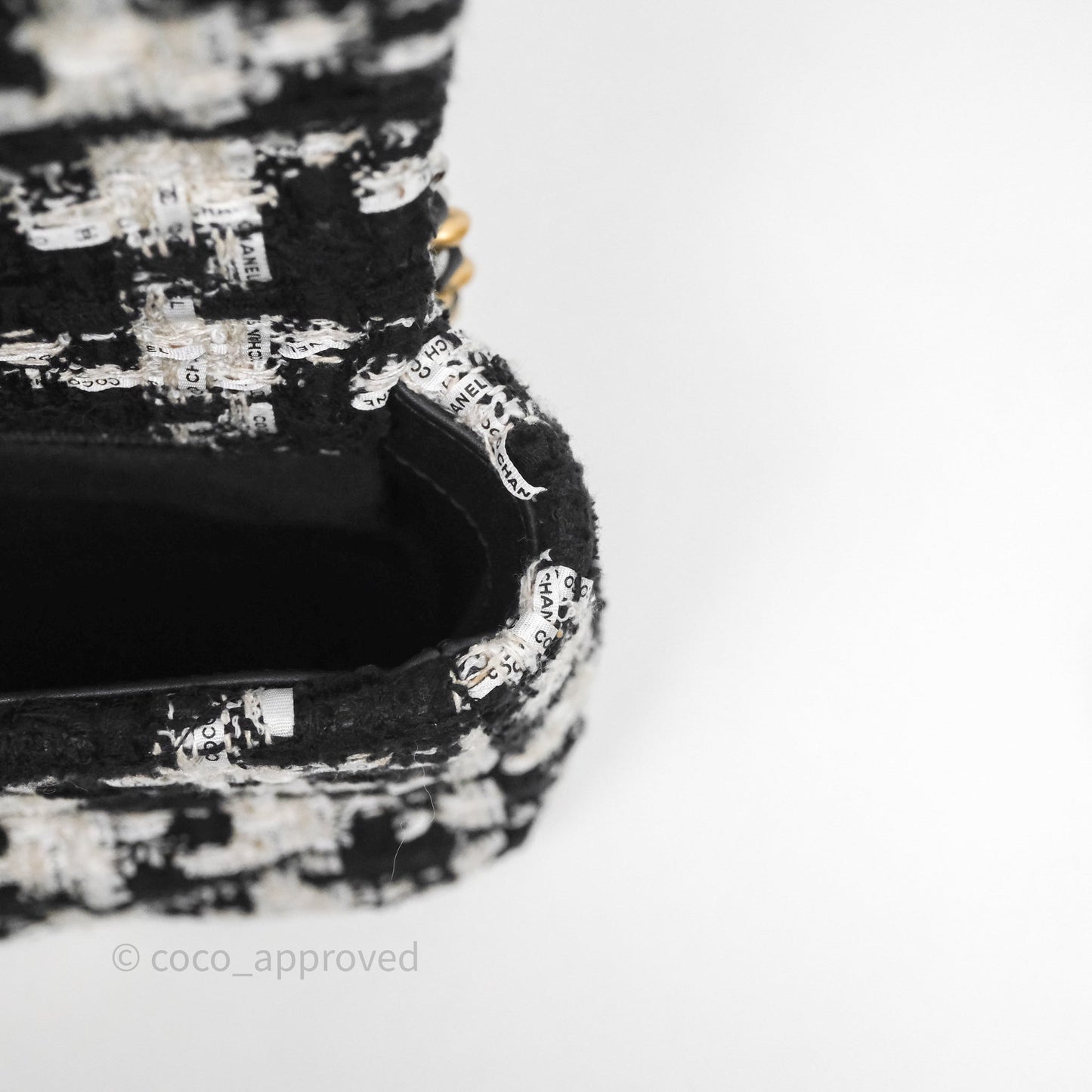 Chanel 19 Small Tweed Houndstooth Black & White Mixed Hardware