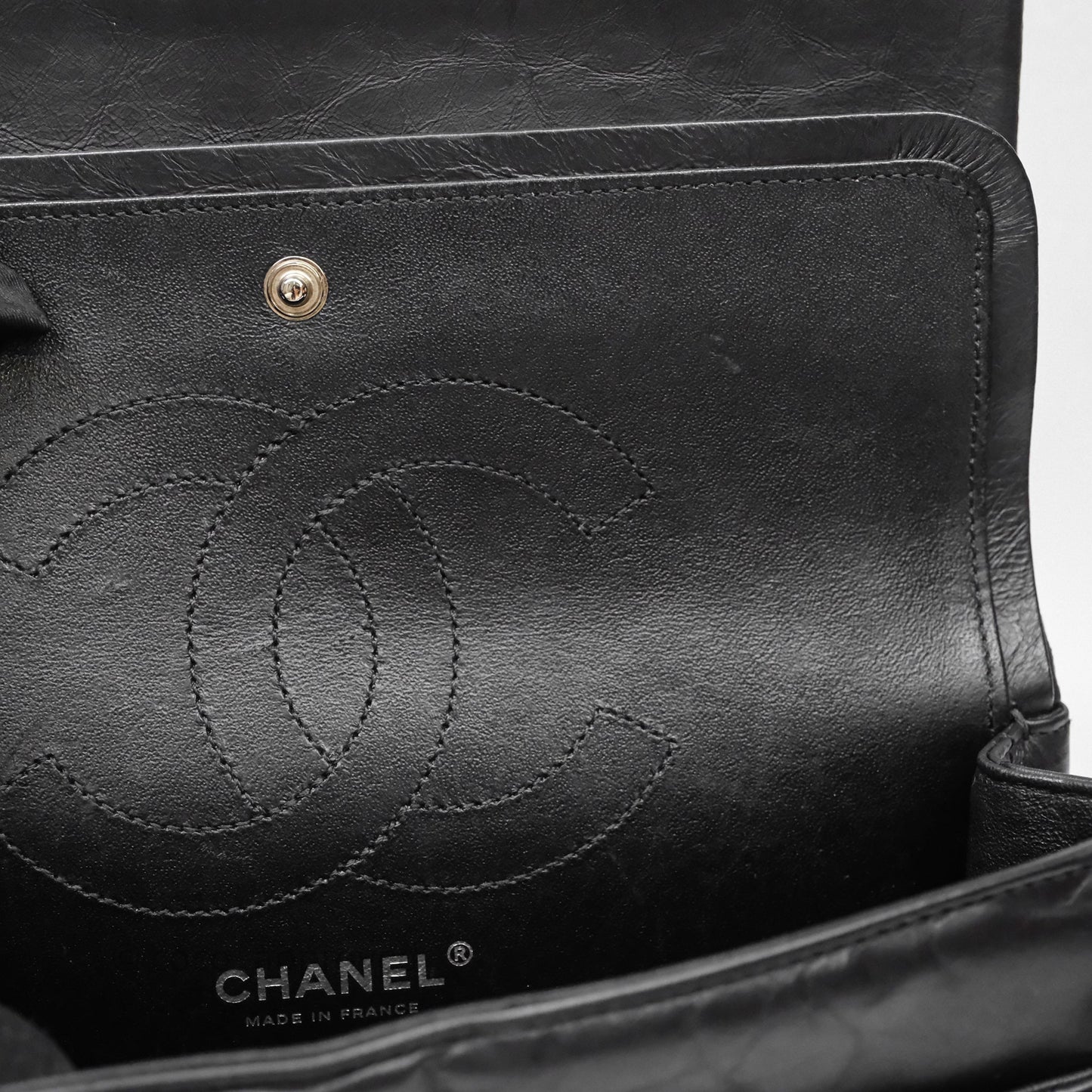 Chanel Reissue 225 Chevron Aged Calfskin So Black