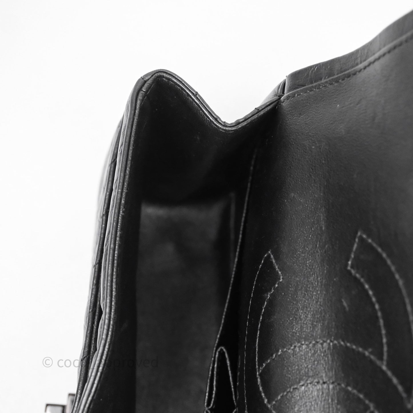 Chanel Reissue 225 Chevron Aged Calfskin So Black