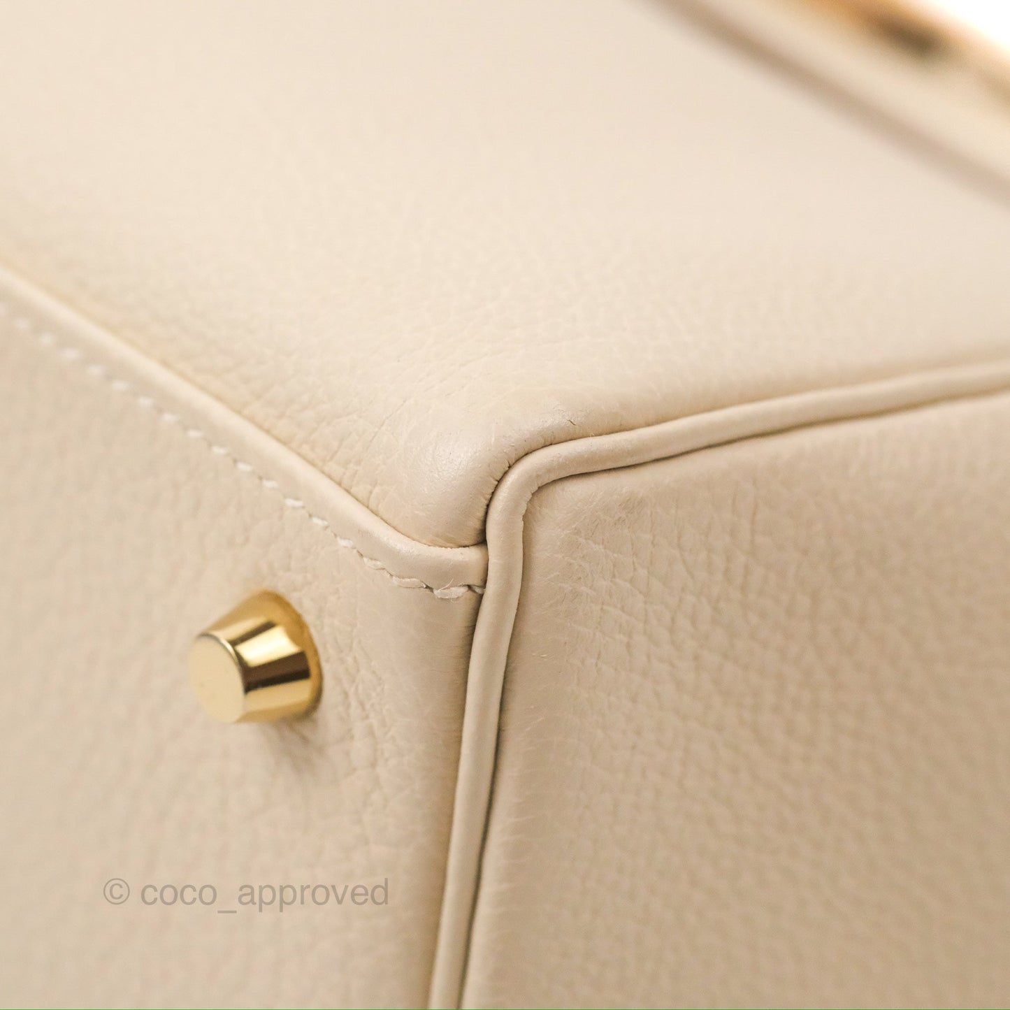 Hermès Kelly Retourne 28 Craie Togo Gold Hardware