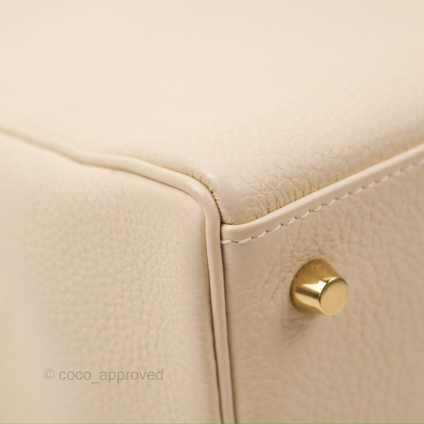 Hermès Kelly Retourne 28 Craie Togo Gold Hardware
