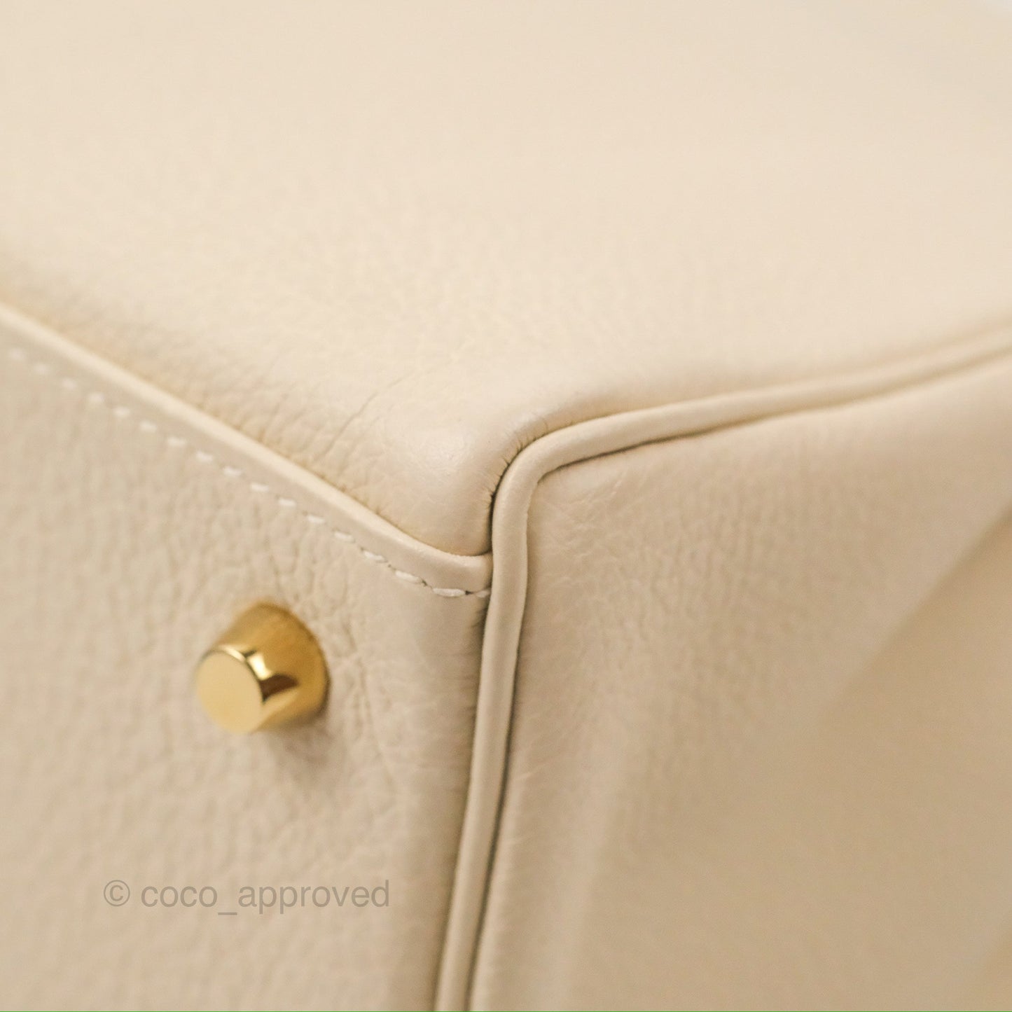 Hermès Kelly Retourne 28 Craie Togo Gold Hardware
