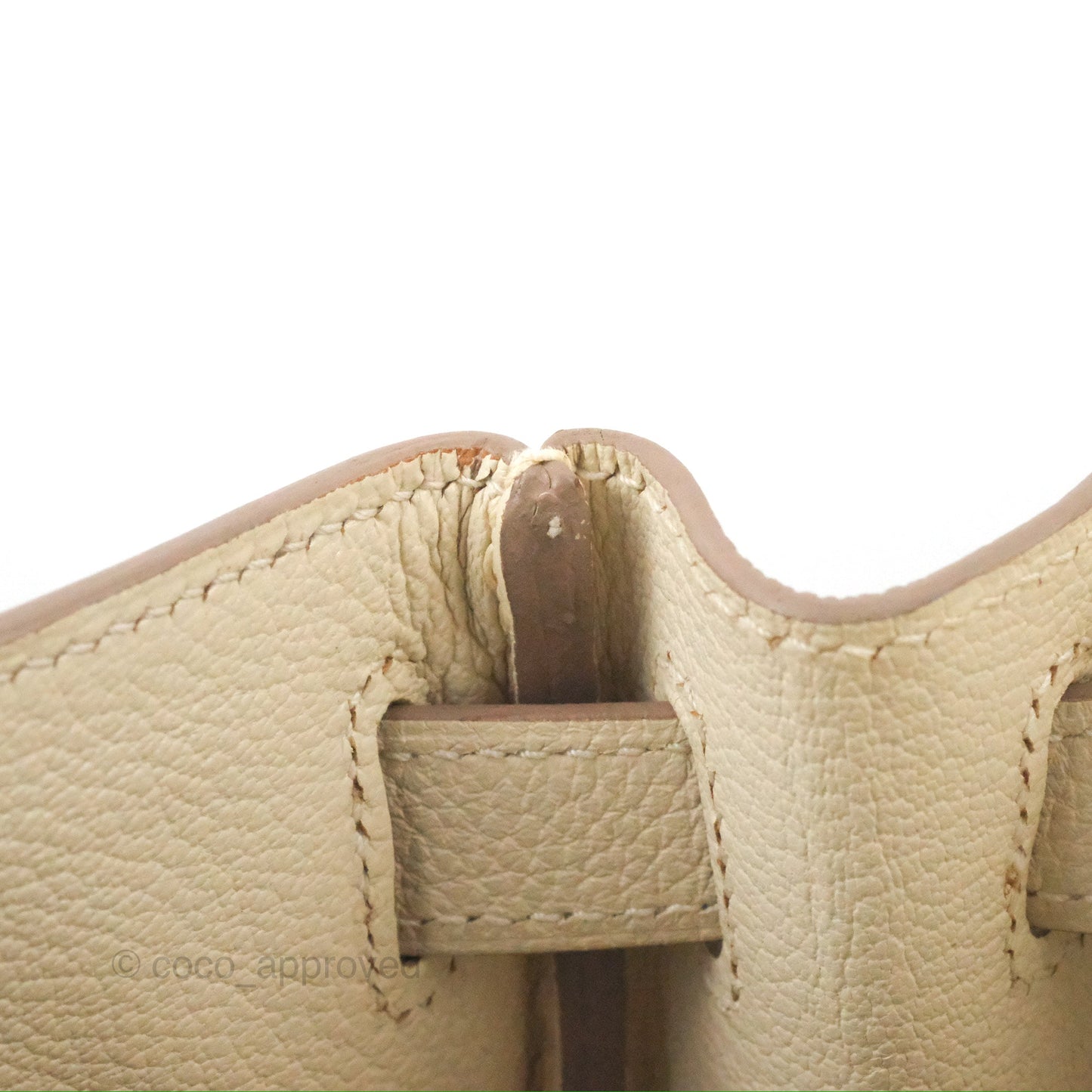 Hermès Kelly Retourne 28 Craie Togo Gold Hardware