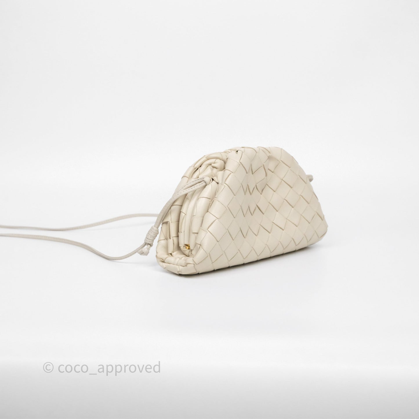 Bottega Veneta Mini Pouch Light Beige Intrecciato Lambskin