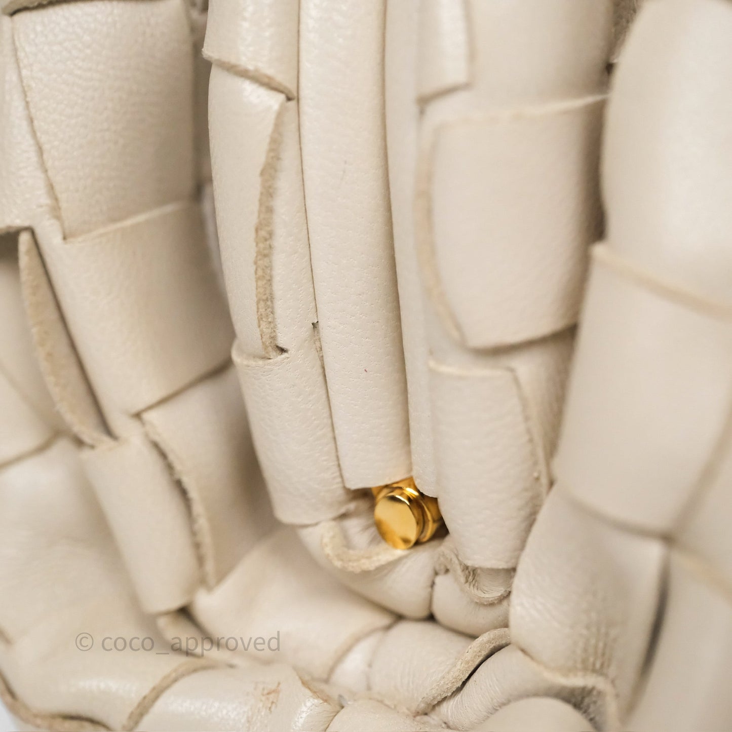 Bottega Veneta Mini Pouch Light Beige Intrecciato Lambskin
