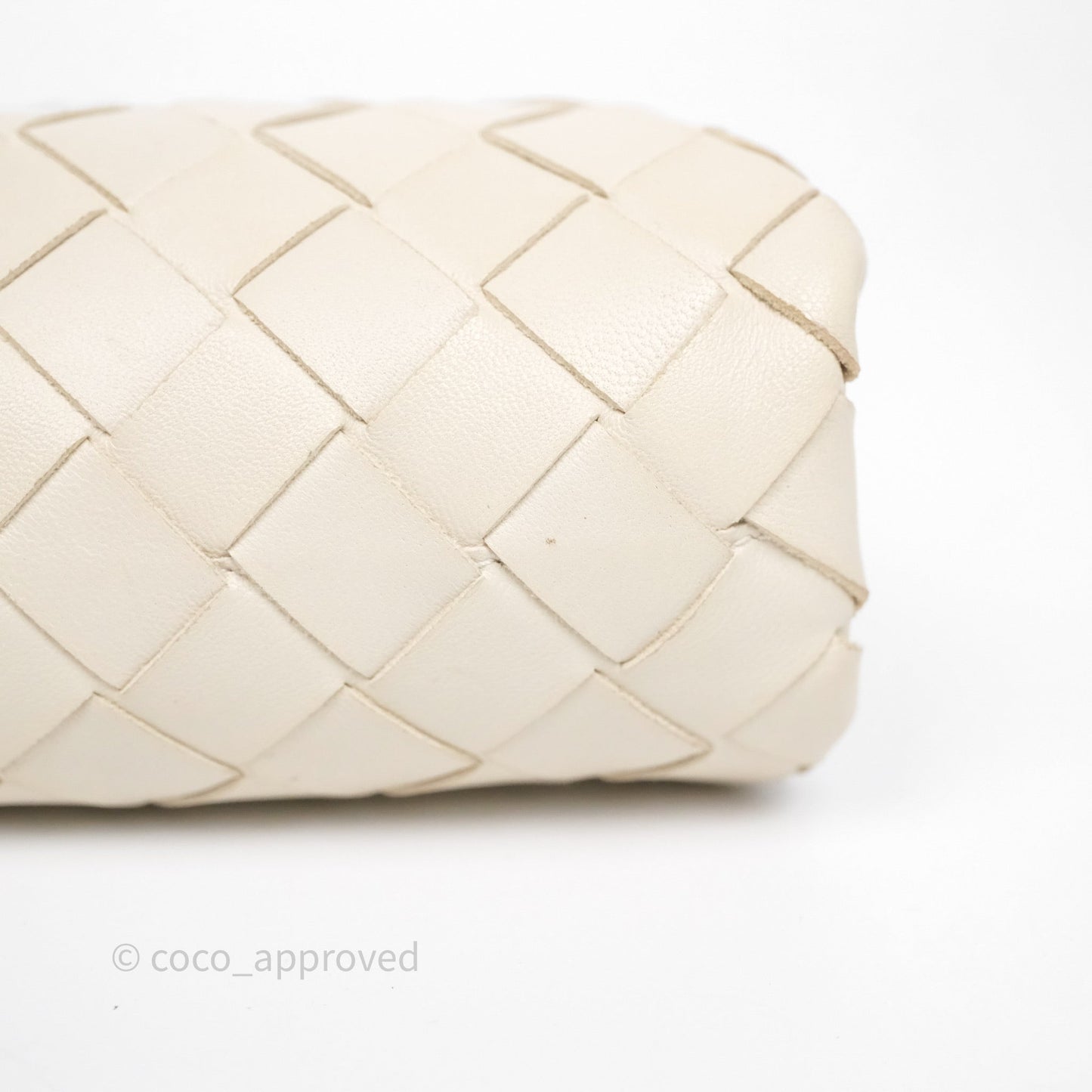 Bottega Veneta Mini Pouch Light Beige Intrecciato Lambskin