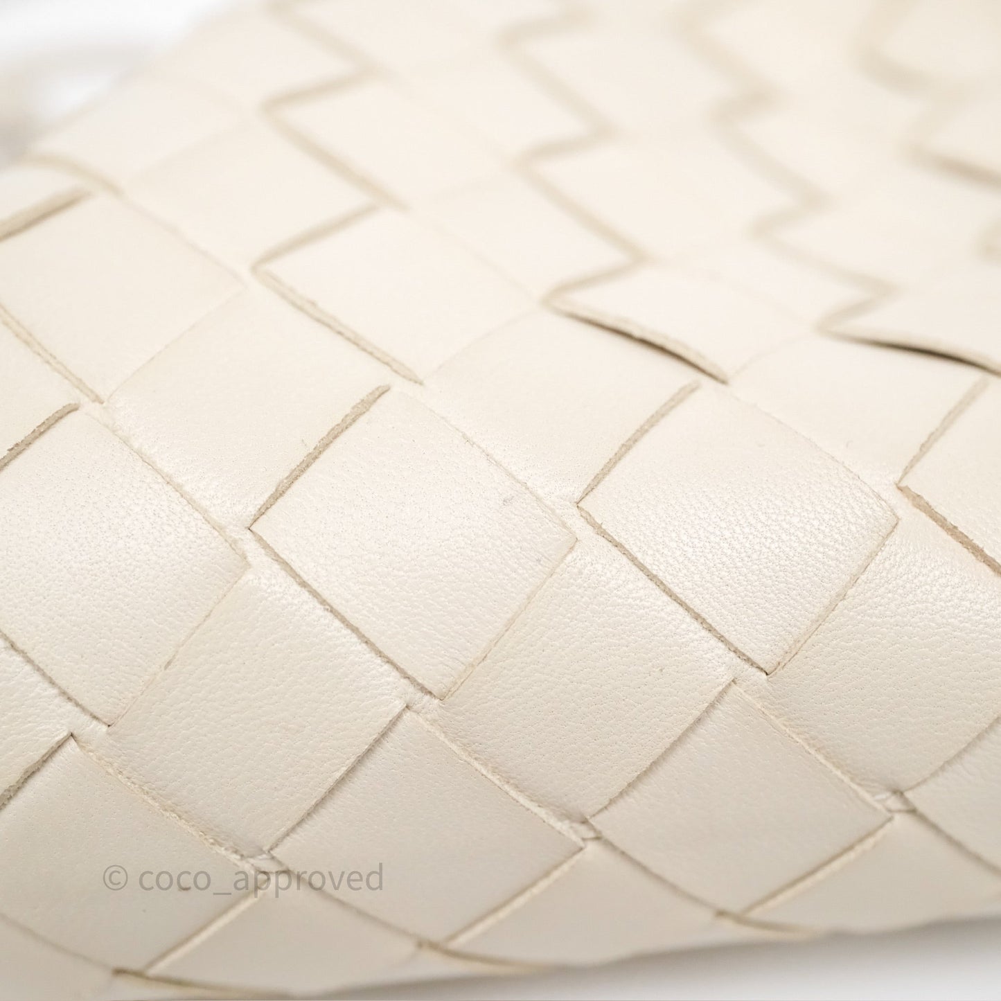 Bottega Veneta Mini Pouch Light Beige Intrecciato Lambskin