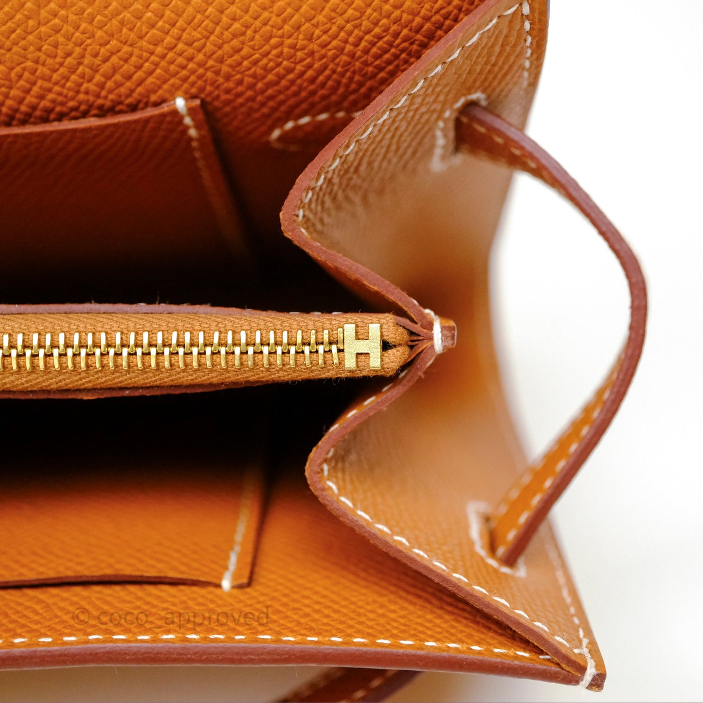 Hermès Kelly To Go Wallet Gold 37 Epsom Gold Hardware