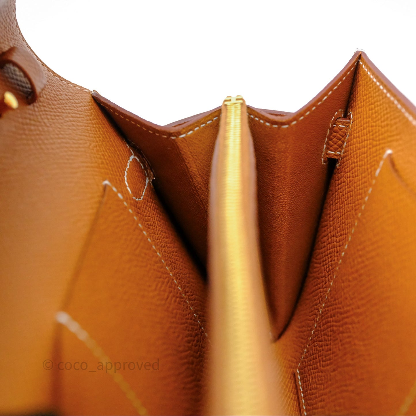 Hermès Kelly To Go Wallet Gold 37 Epsom Gold Hardware
