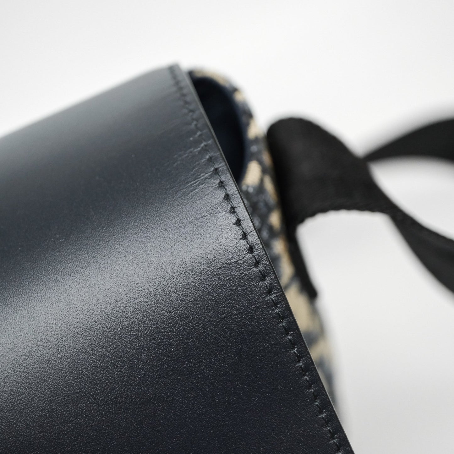 Christian Dior Messenger Bag in Blue Smooth Calfskin and Beige/ Black Dior Oblique Jacquard