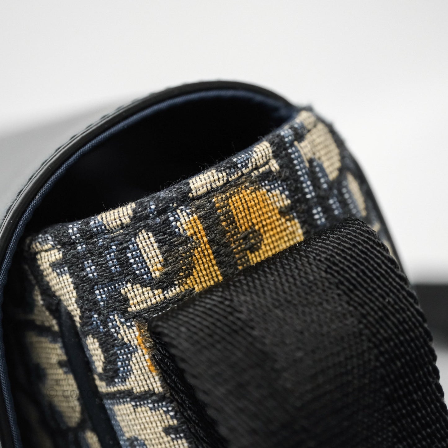 Christian Dior Messenger Bag in Blue Smooth Calfskin and Beige/ Black Dior Oblique Jacquard
