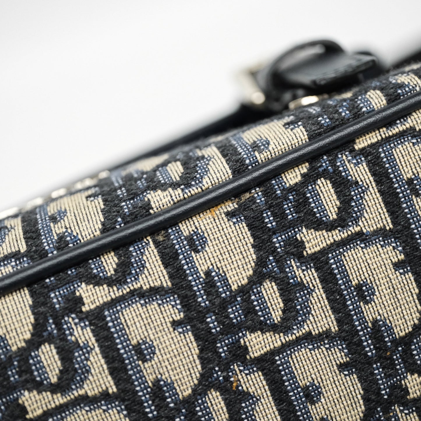 Christian Dior Messenger Bag in Blue Smooth Calfskin and Beige/ Black Dior Oblique Jacquard