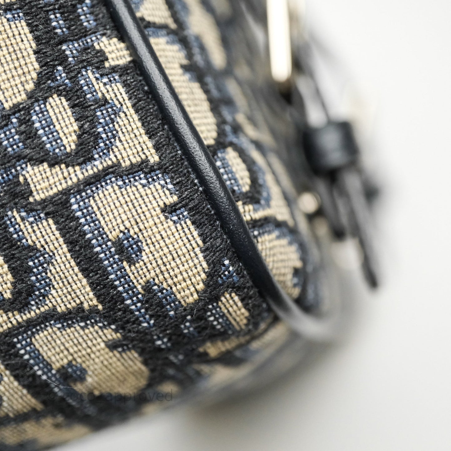Christian Dior Messenger Bag in Blue Smooth Calfskin and Beige/ Black Dior Oblique Jacquard