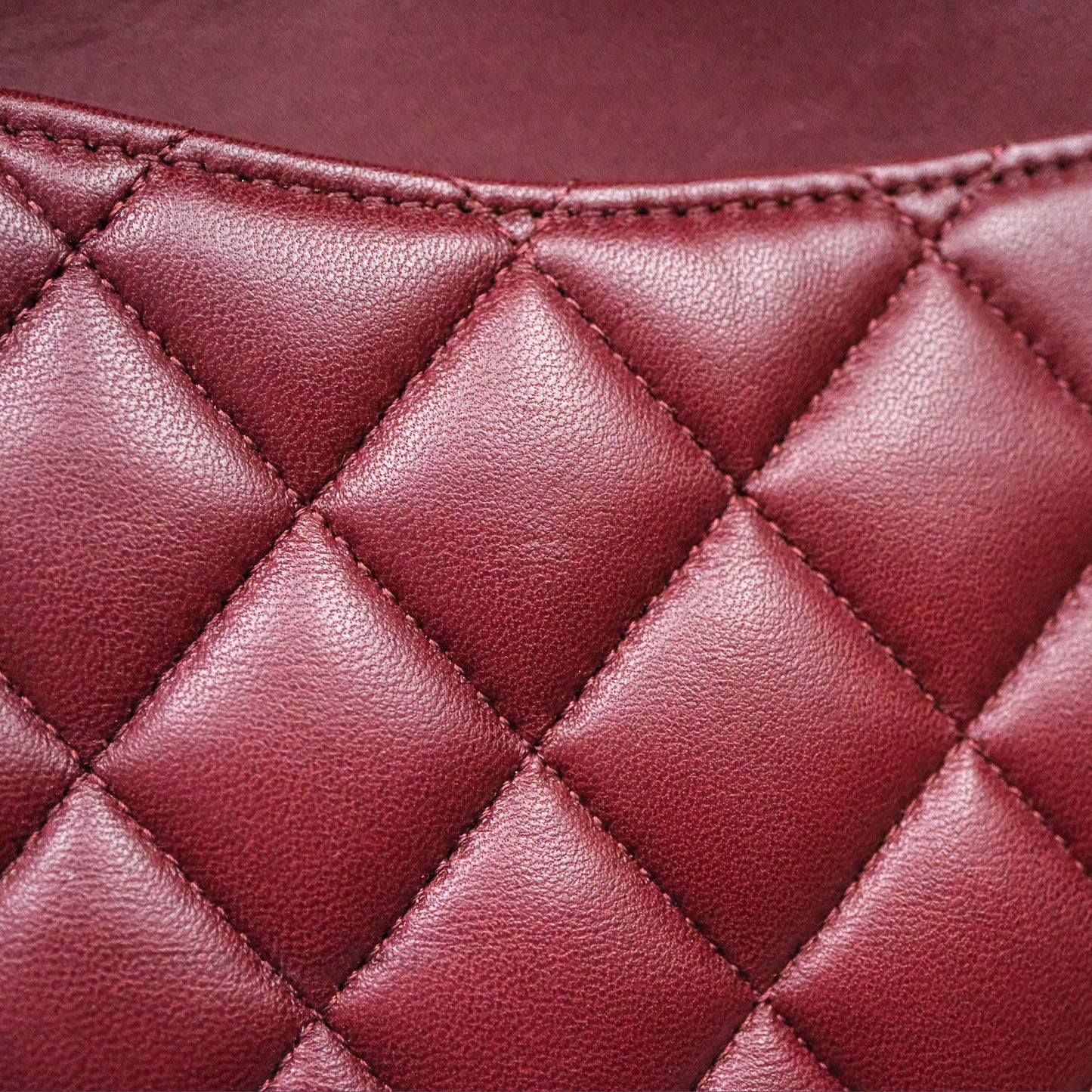 Chanel Classic M/L Medium Flap Quilted Burgundy Lambskin Gold Hardware