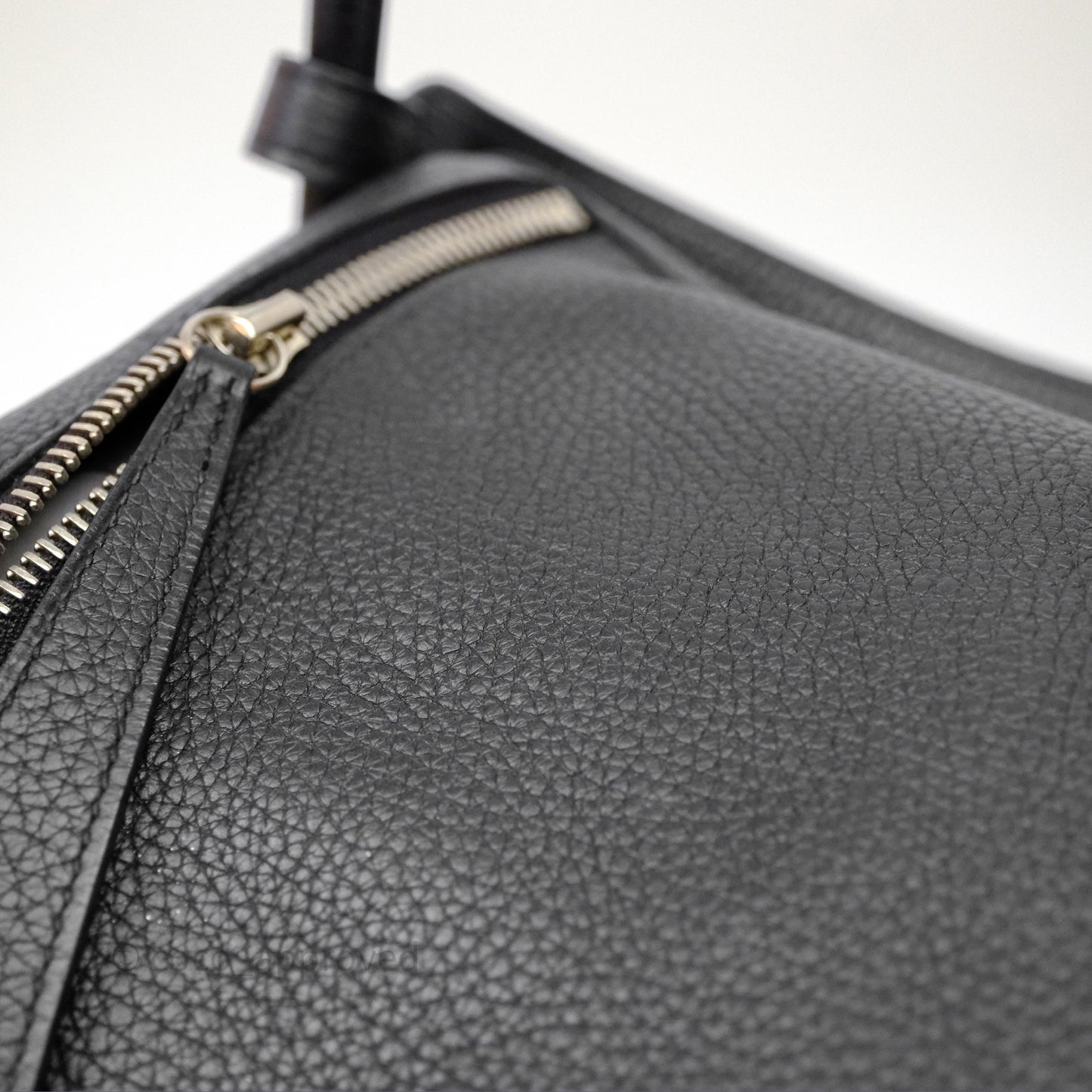 Hermès Lindy 30 Black Noir 89 Clemence Palladium Hardware