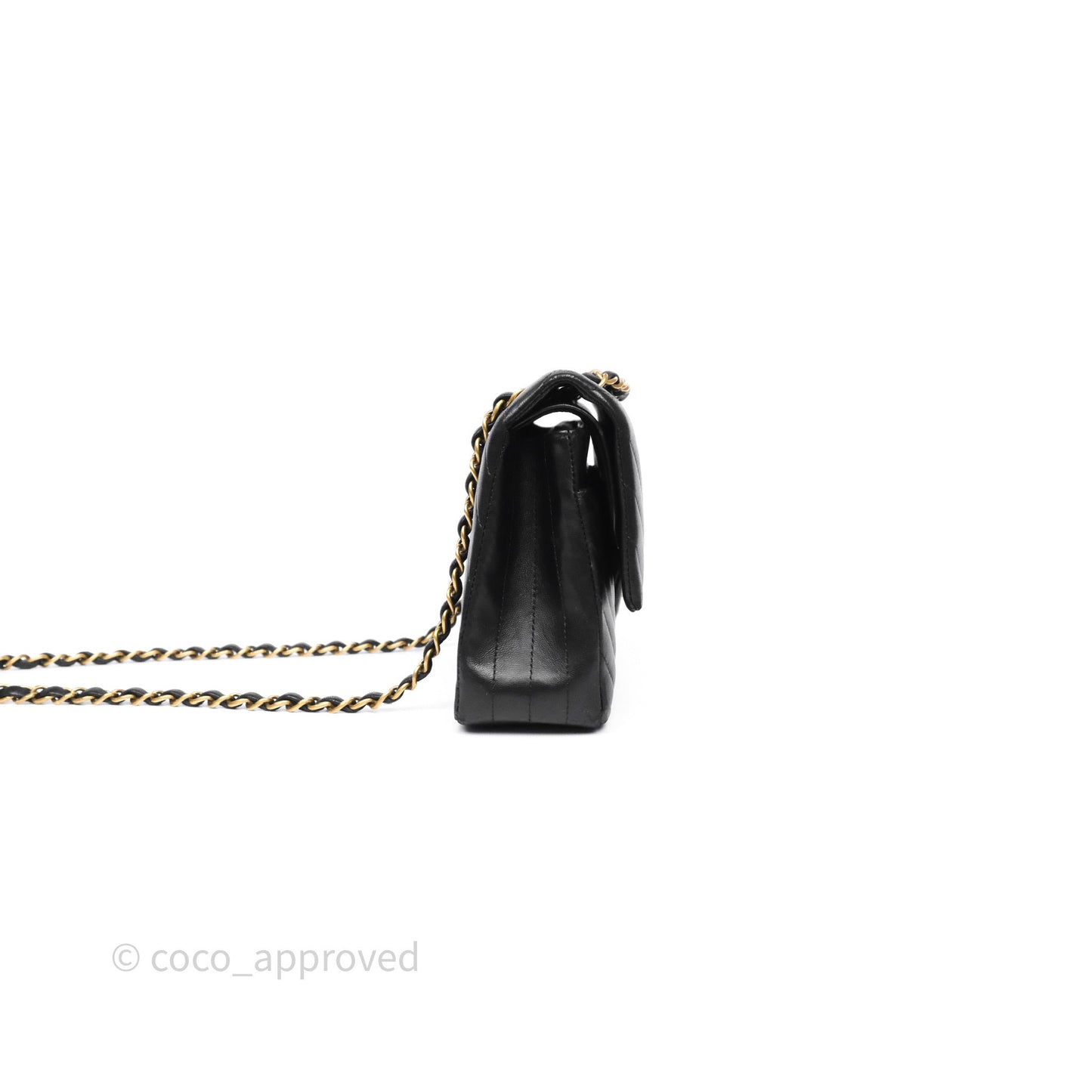 Chanel Classic Medium Flap Chevron Black Lambskin Aged Gold Hardware