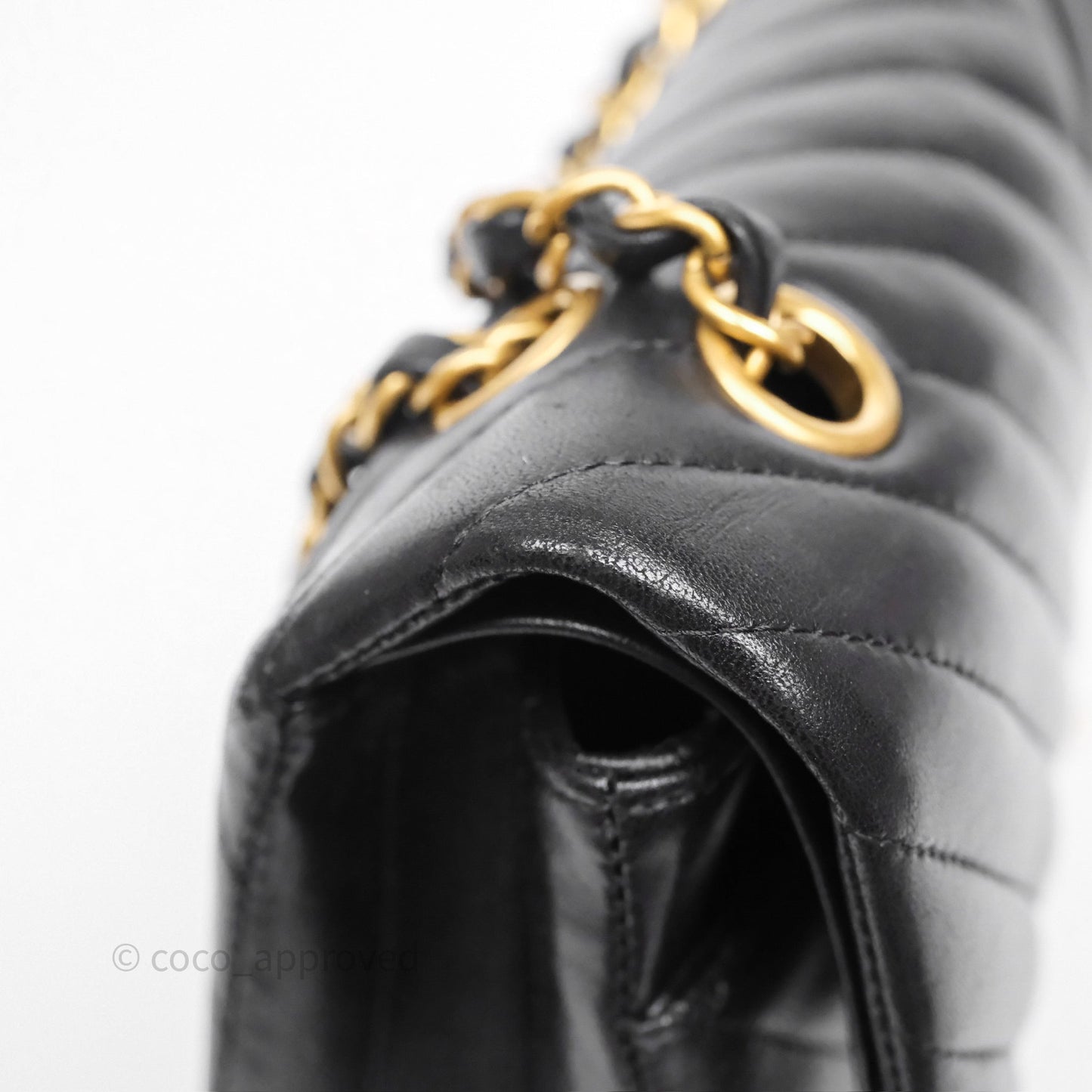 Chanel Classic Medium Flap Chevron Black Lambskin Aged Gold Hardware