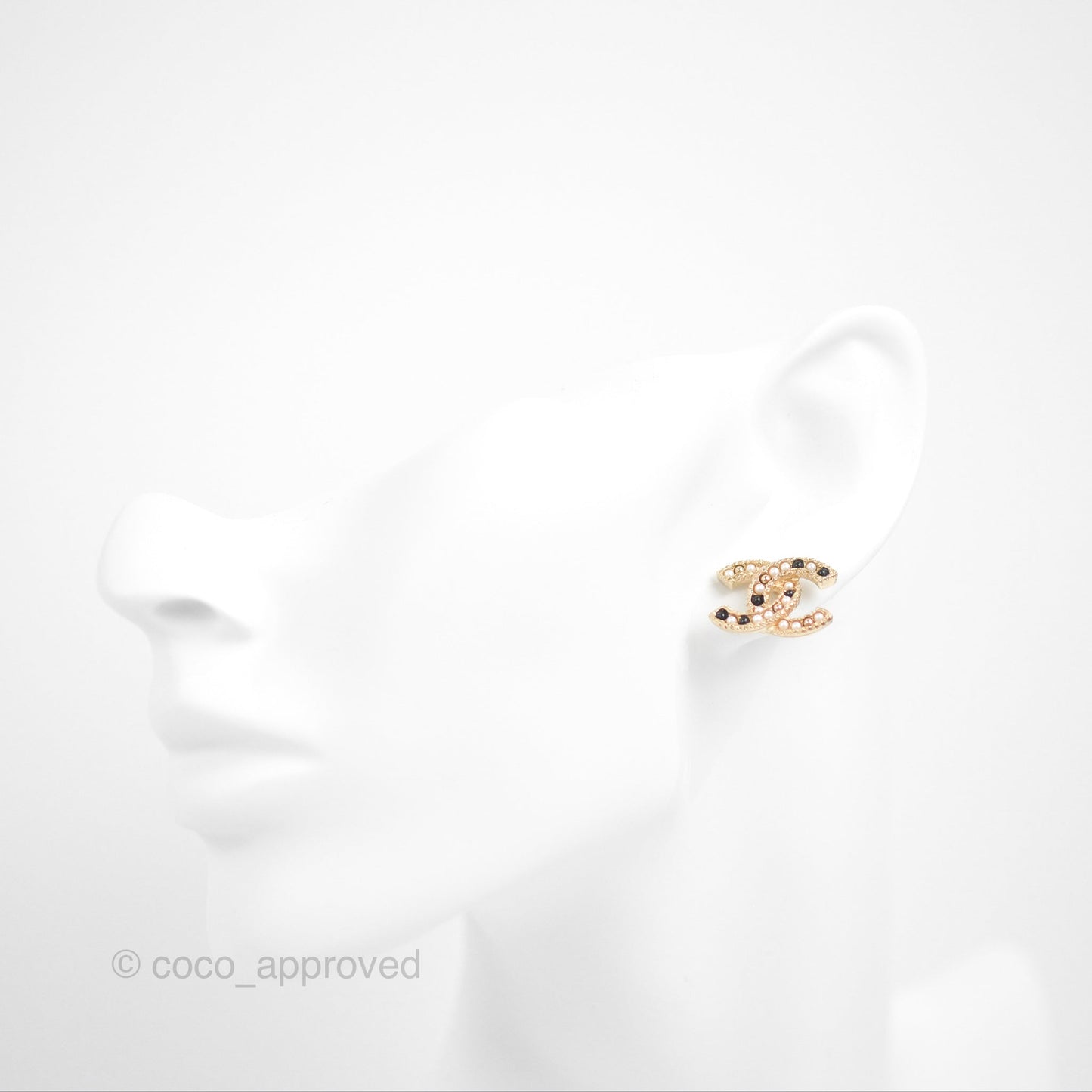 Chanel CC Pearl Earrings Gold Tone 21P