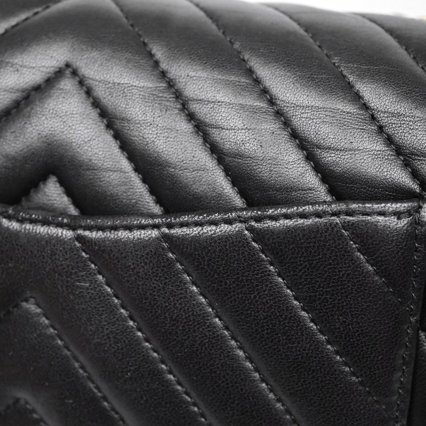 Chanel Classic Medium Flap Chevron Black Lambskin Aged Gold Hardware