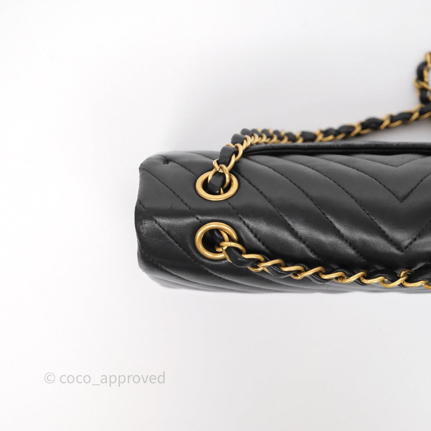 Chanel Classic Medium Flap Chevron Black Lambskin Aged Gold Hardware