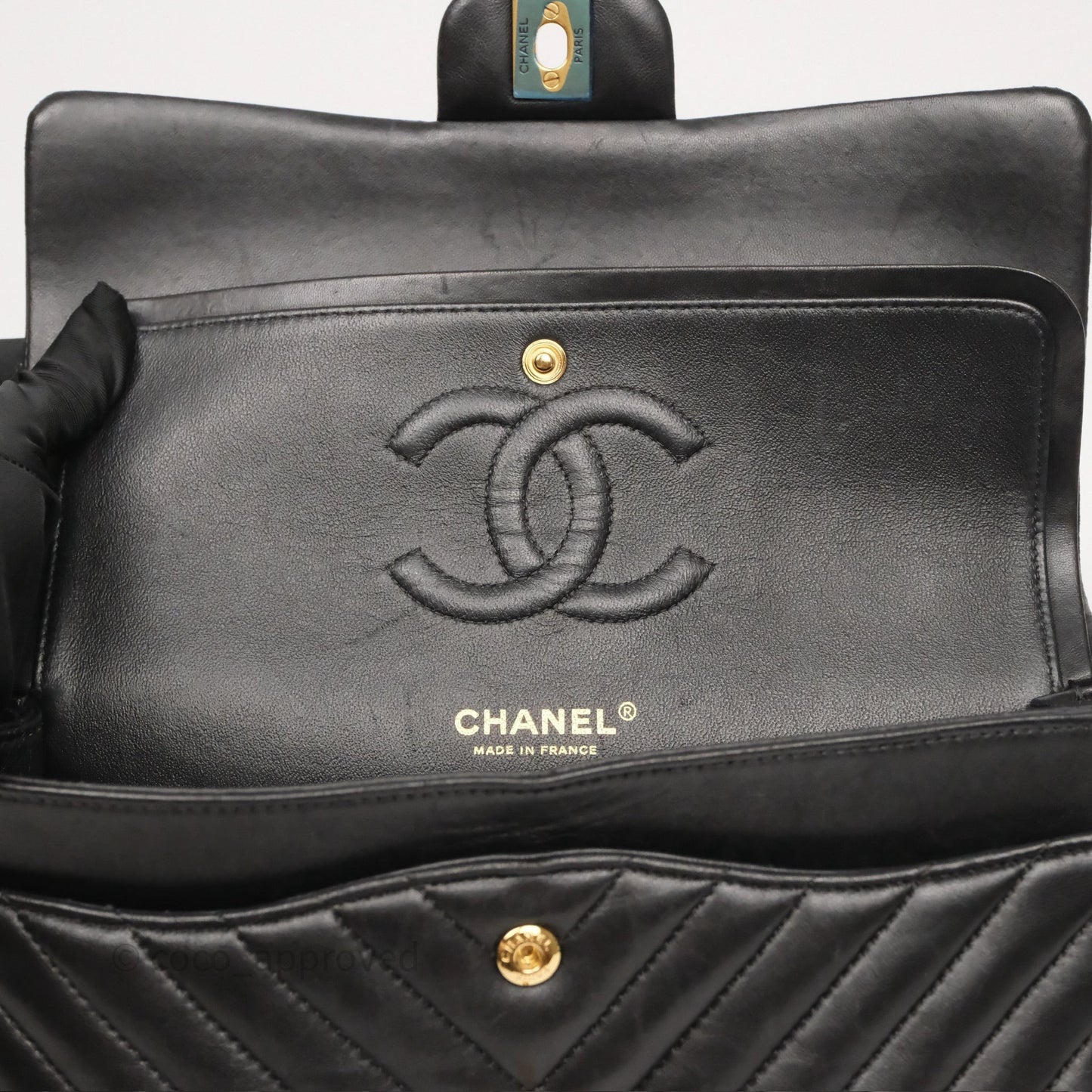 Chanel Classic Medium Flap Chevron Black Lambskin Aged Gold Hardware