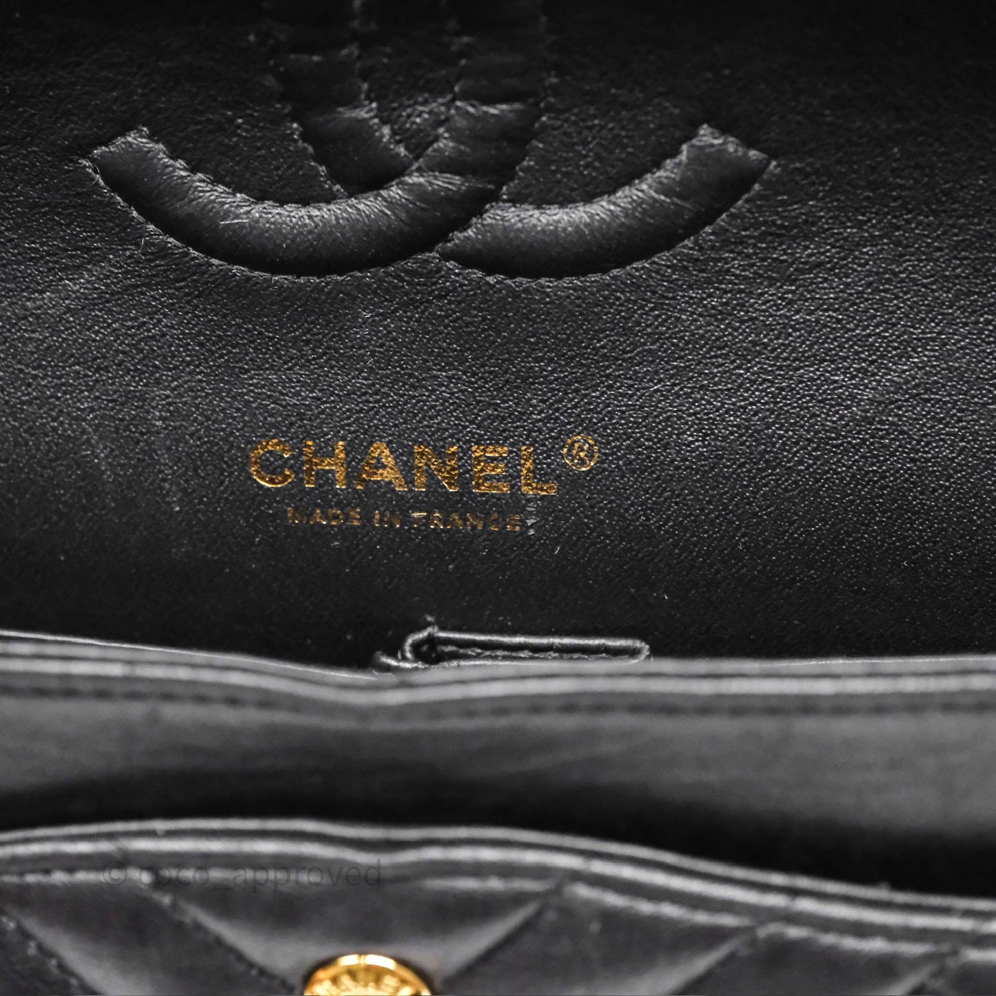 Chanel Classic Medium Flap Chevron Black Lambskin Aged Gold Hardware