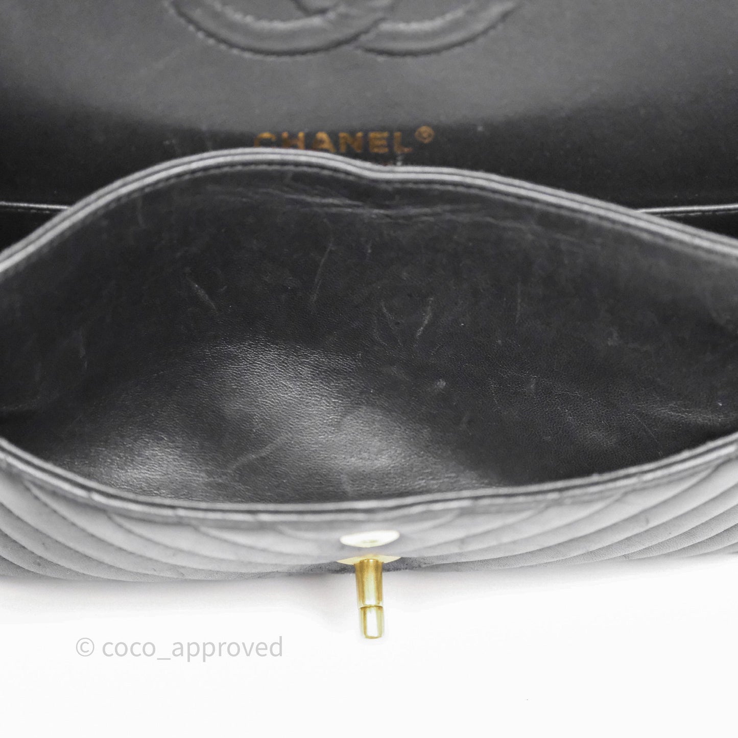 Chanel Classic Medium Flap Chevron Black Lambskin Aged Gold Hardware