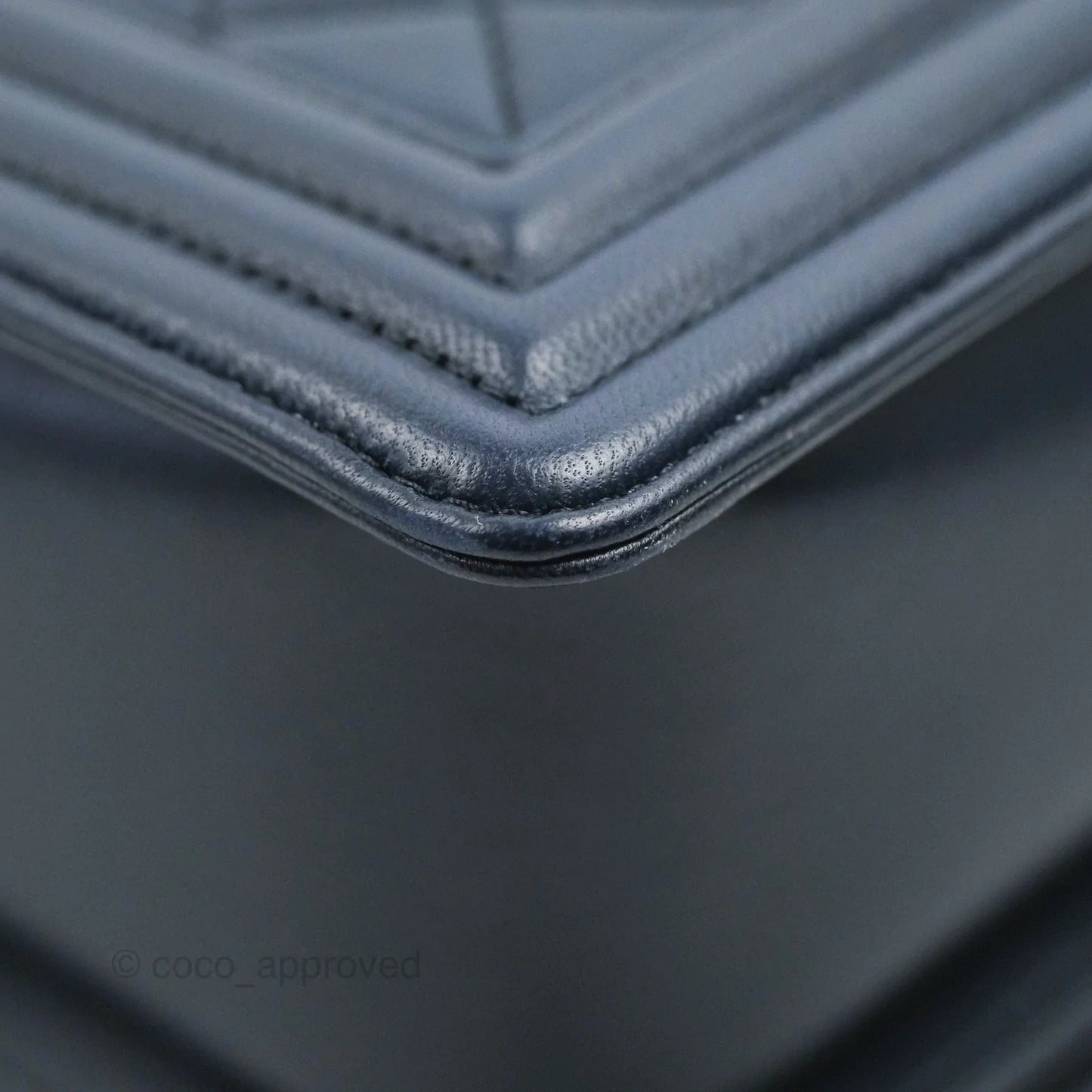 Chanel Quilted New Medium Boy Navy Lambskin Aged Gold Hardware