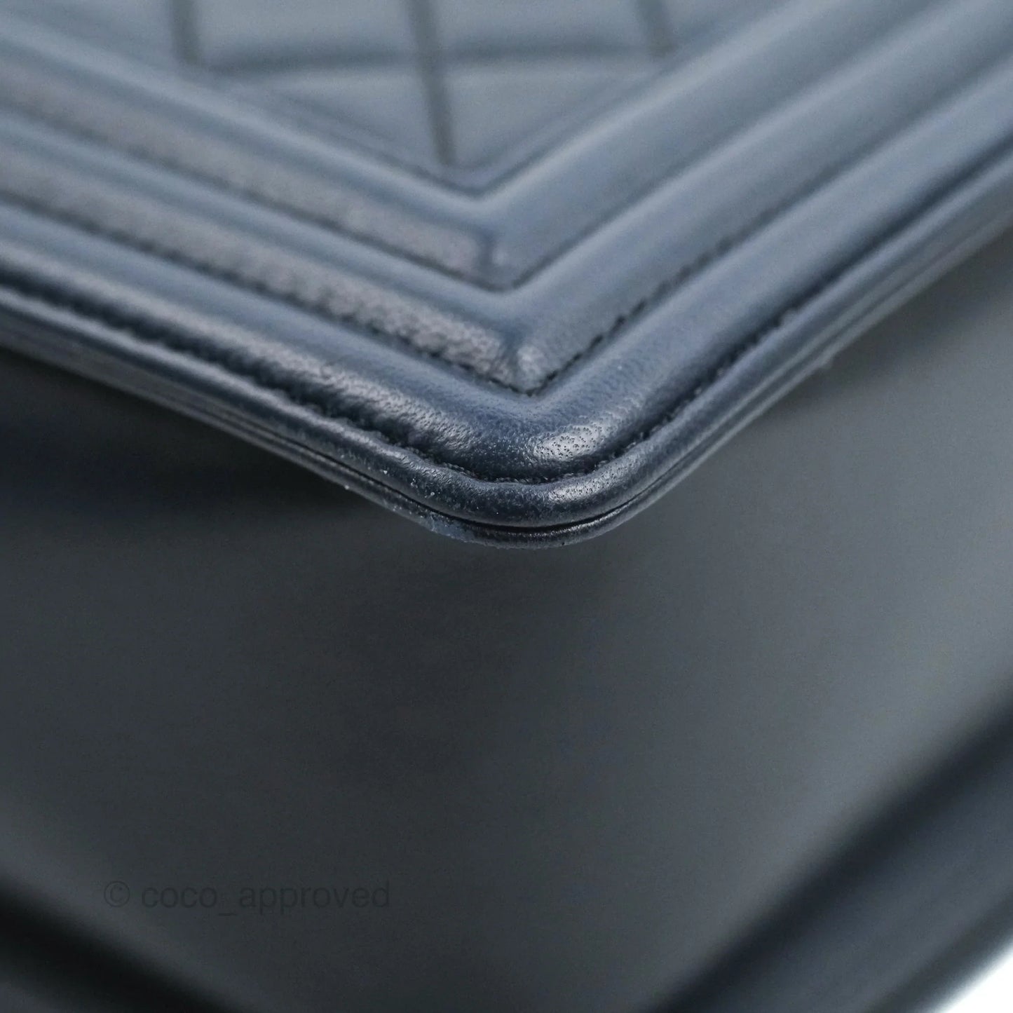 Chanel Quilted New Medium Boy Navy Lambskin Aged Gold Hardware