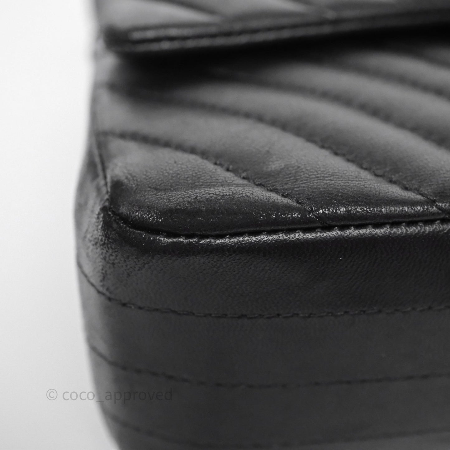 Chanel Classic Medium Flap Chevron Black Lambskin Aged Gold Hardware