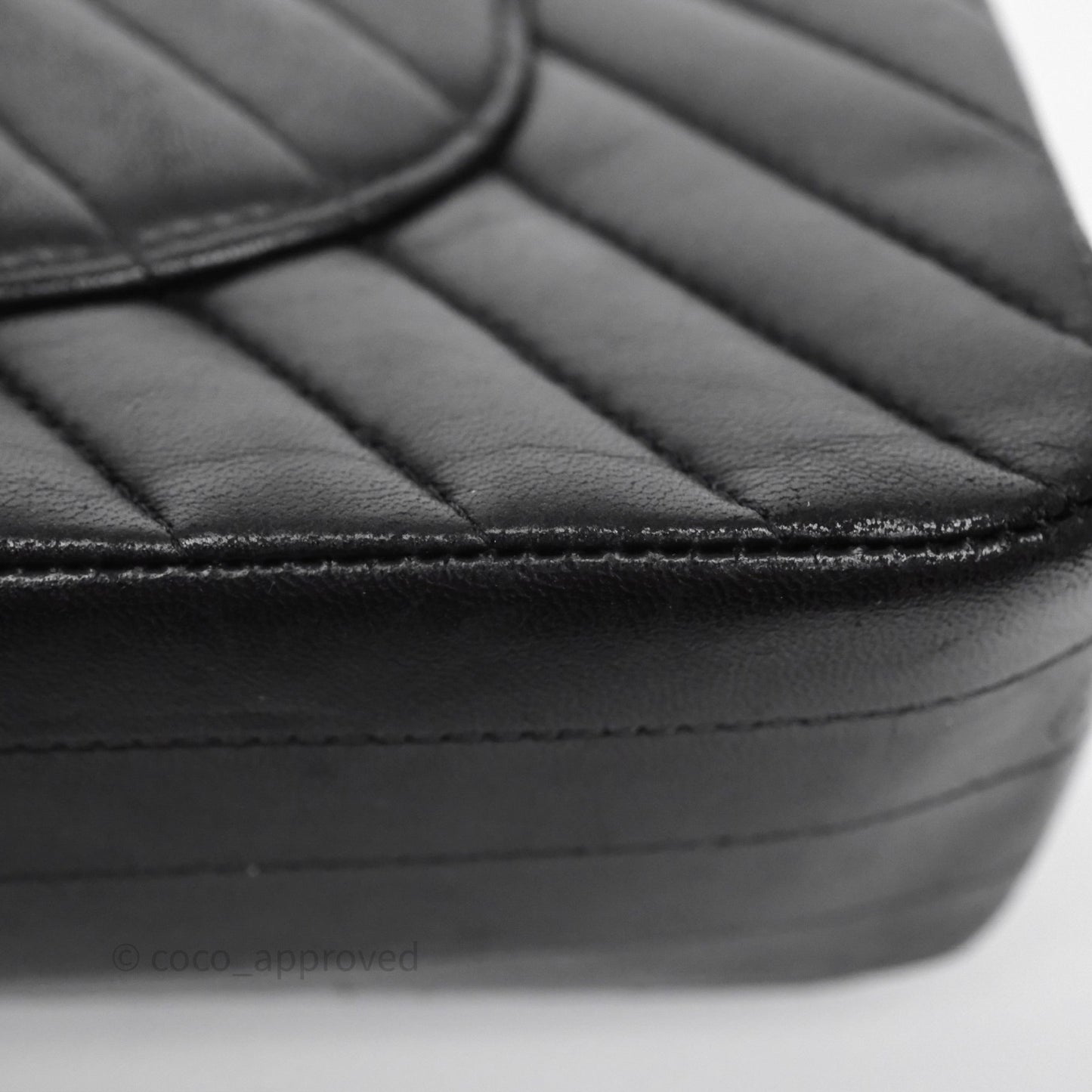 Chanel Classic Medium Flap Chevron Black Lambskin Aged Gold Hardware