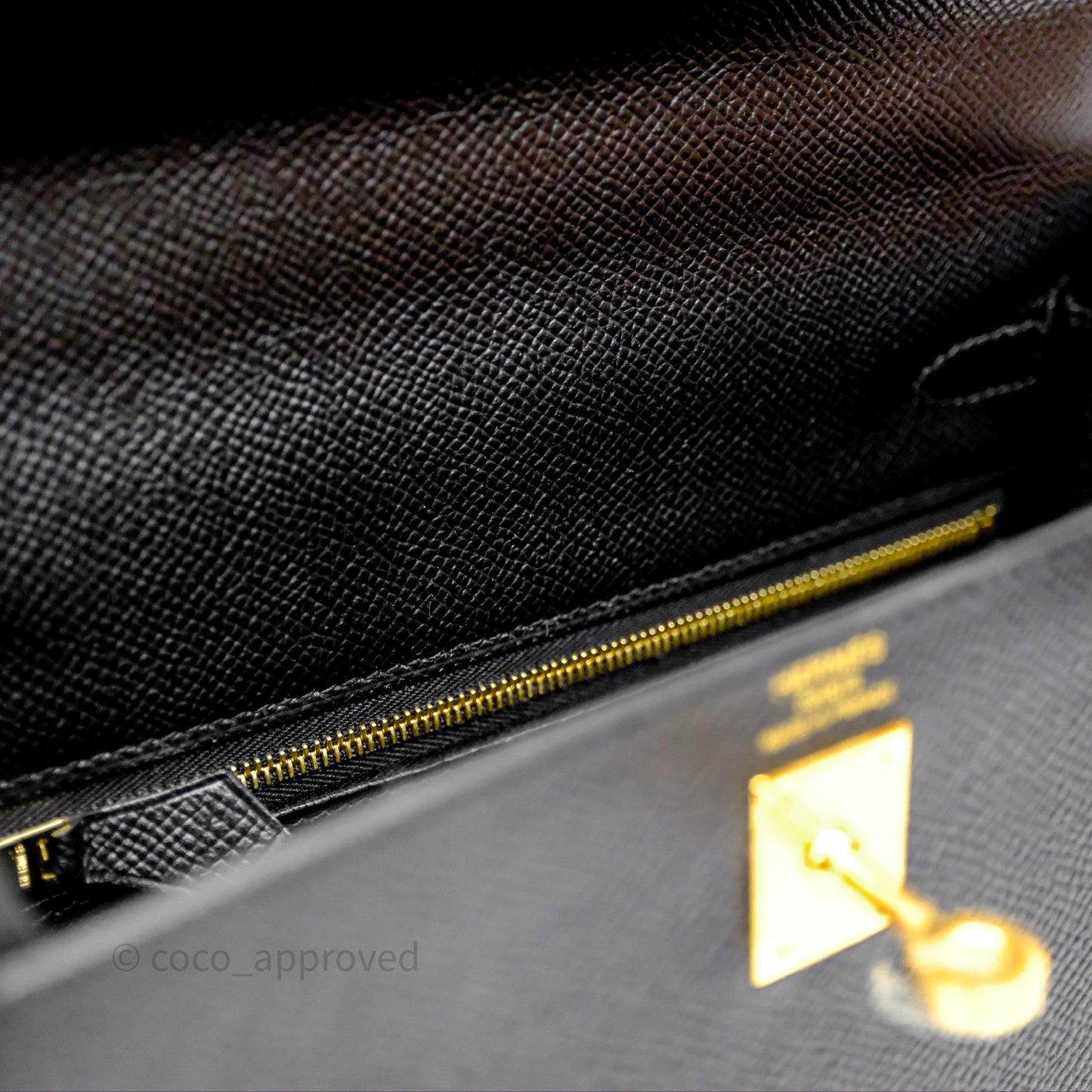Hermès Kelly 25 Sellier Noir Black 89 Epsom Gold Hardware