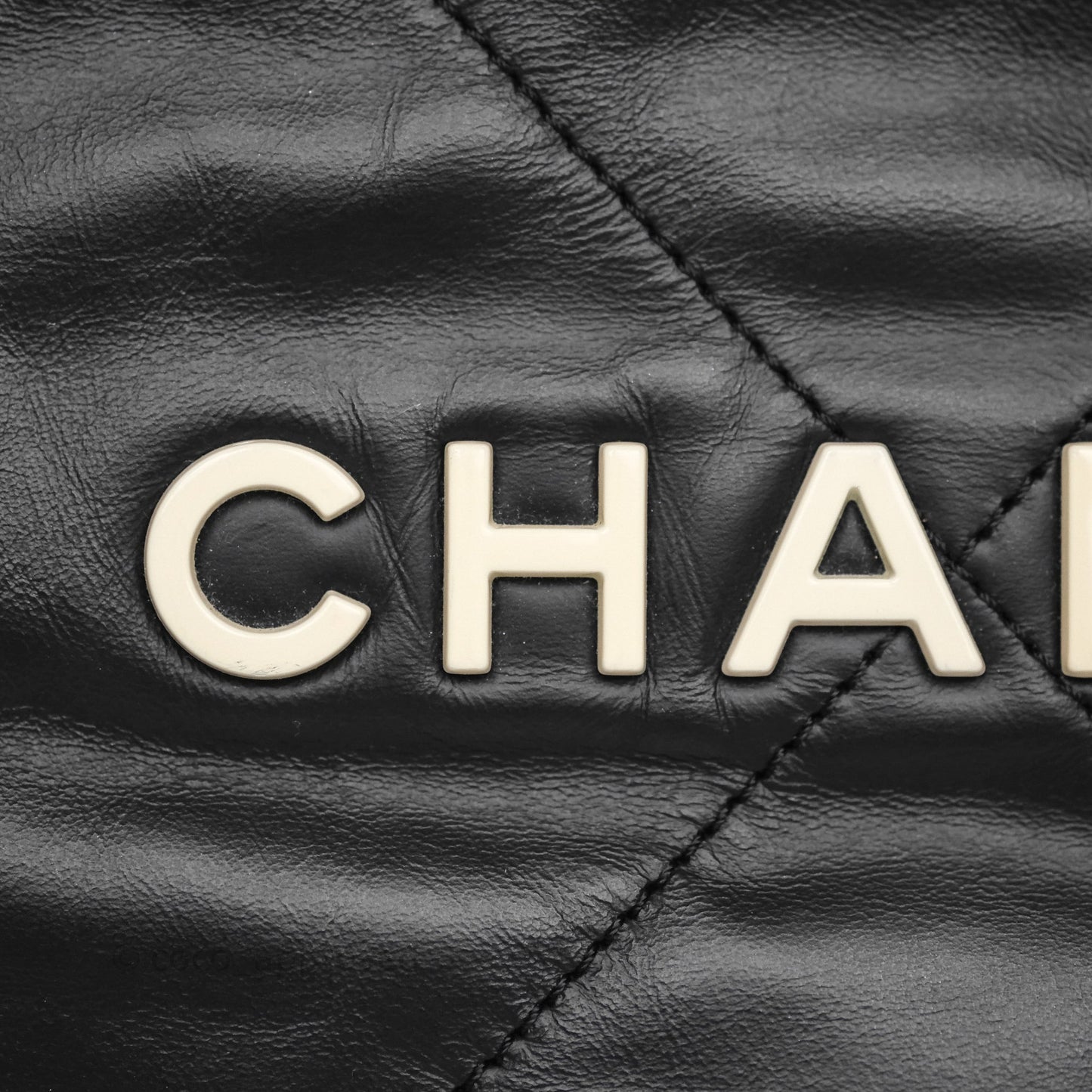 Chanel 22 Medium Black Crumpled Calfskin Aged Gold Hardware