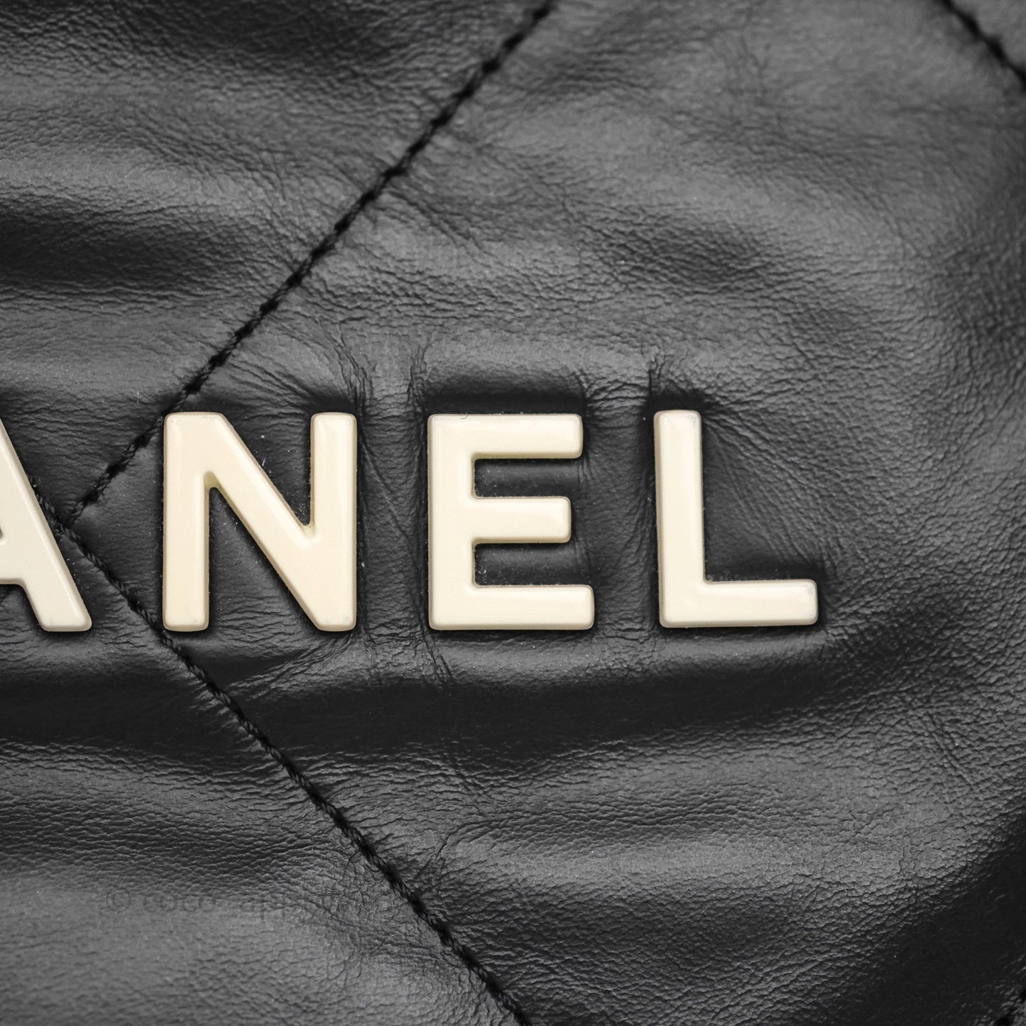 Chanel 22 Medium Black Crumpled Calfskin Aged Gold Hardware
