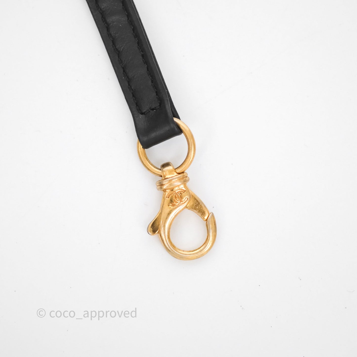 Chanel 22 Medium Black Crumpled Calfskin Aged Gold Hardware