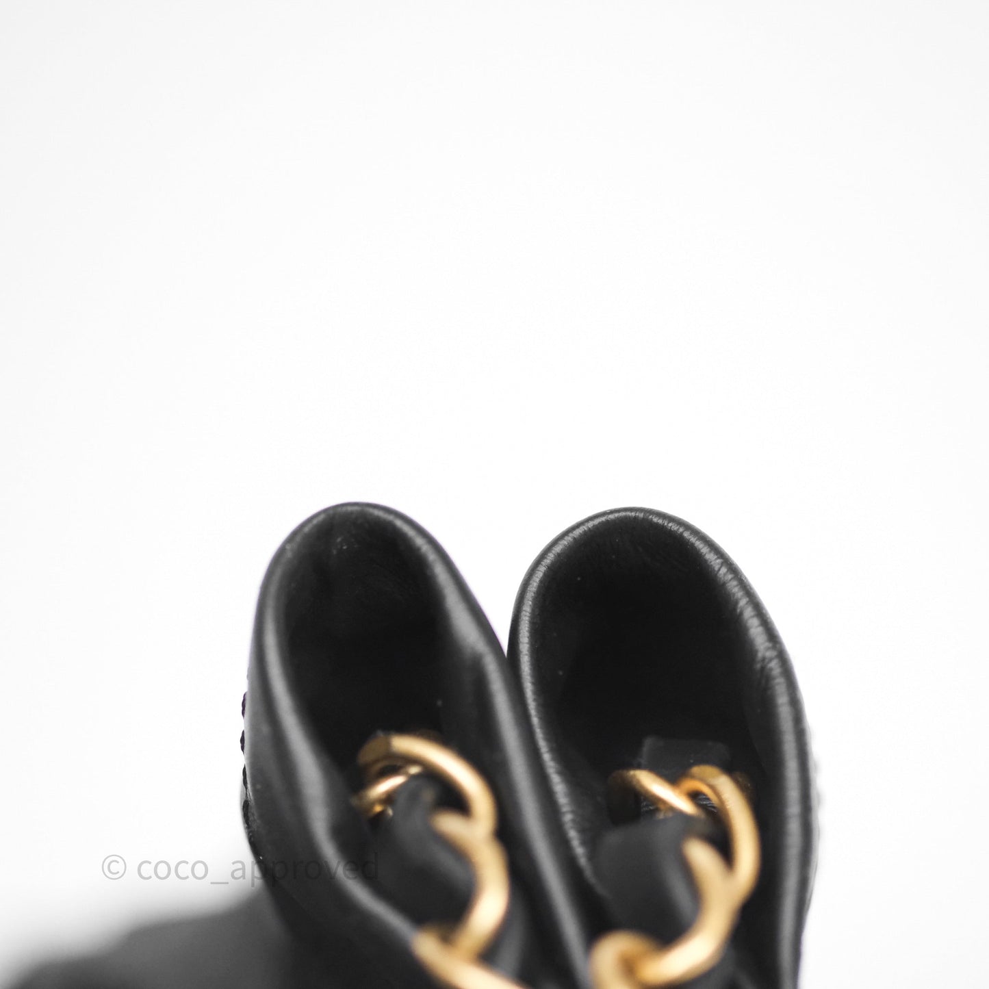 Chanel 22 Medium Black Crumpled Calfskin Aged Gold Hardware