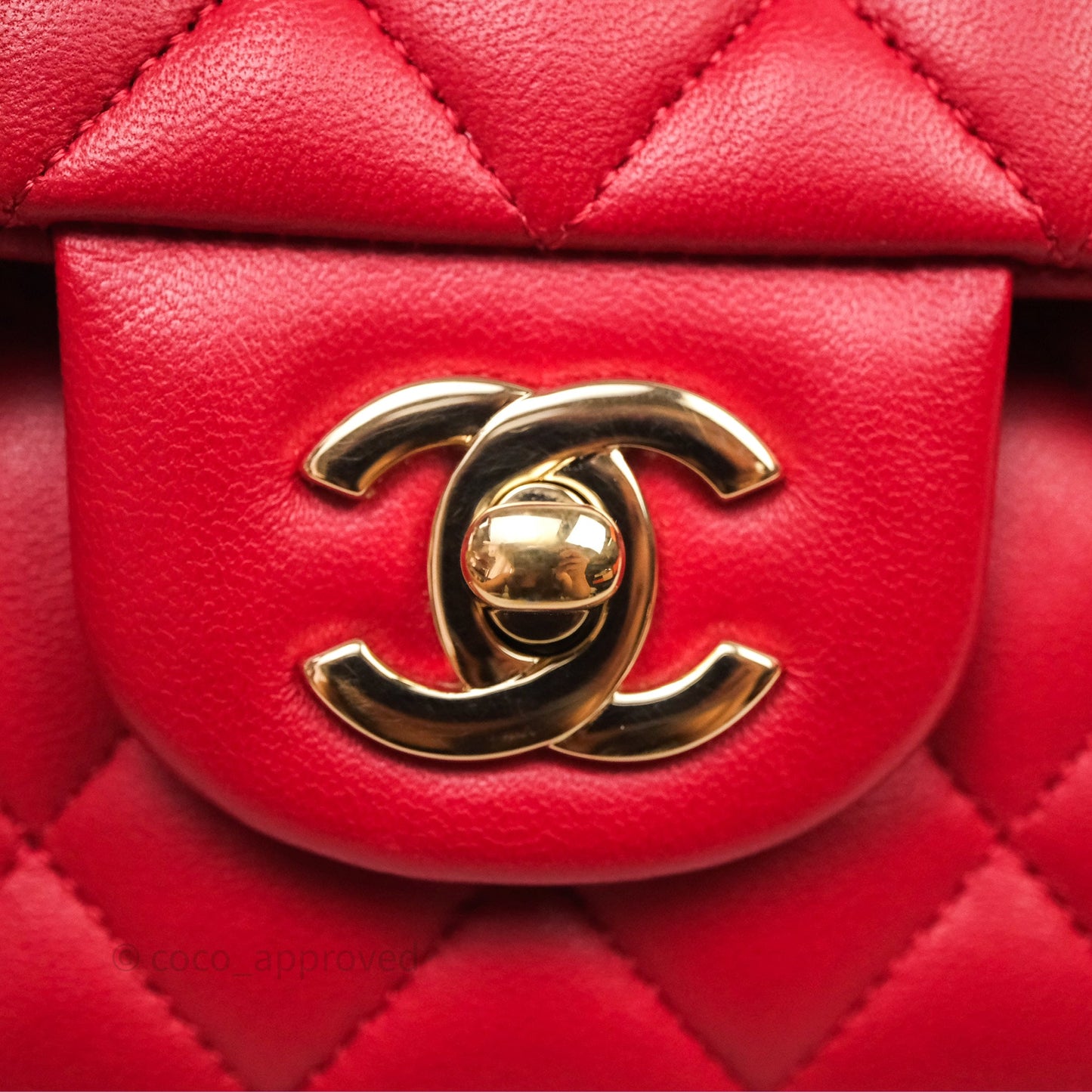 Chanel Classic M/L Medium Double Flap Red Lambskin Gold Hardware