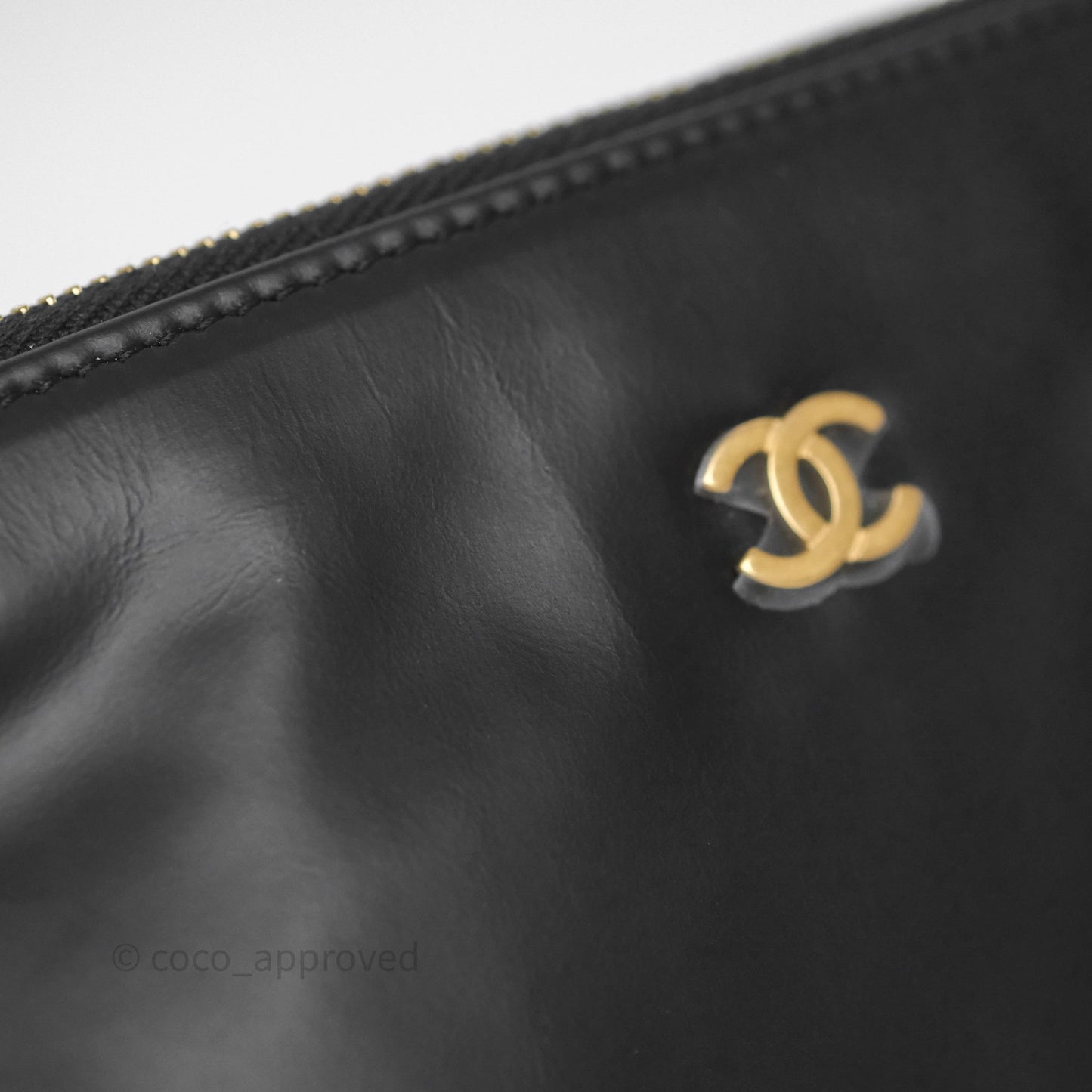 Chanel 22 Medium Black Crumpled Calfskin Aged Gold Hardware