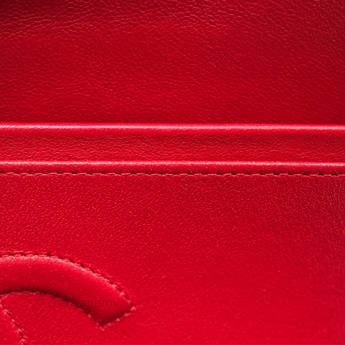 Chanel Classic M/L Medium Double Flap Red Lambskin Gold Hardware