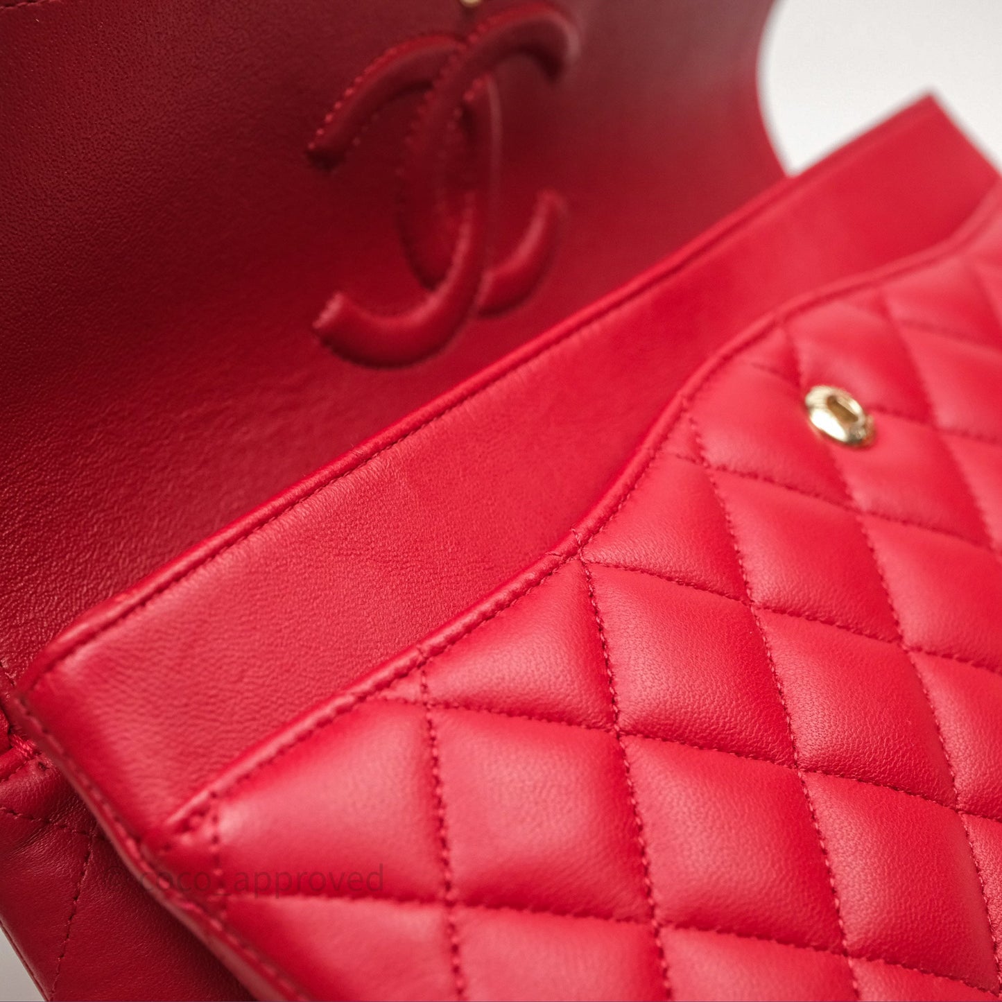 Chanel Classic M/L Medium Double Flap Red Lambskin Gold Hardware