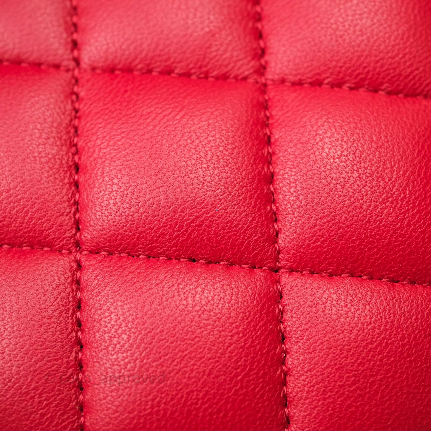 Chanel Classic M/L Medium Double Flap Red Lambskin Gold Hardware